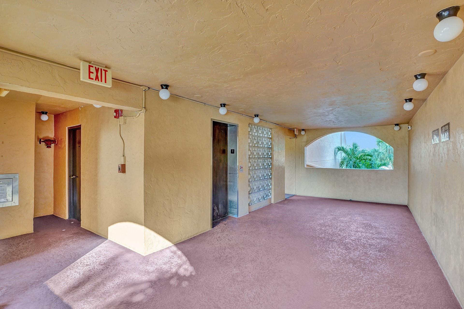 LAVERS DELRAY RACQUET CLU - Residential