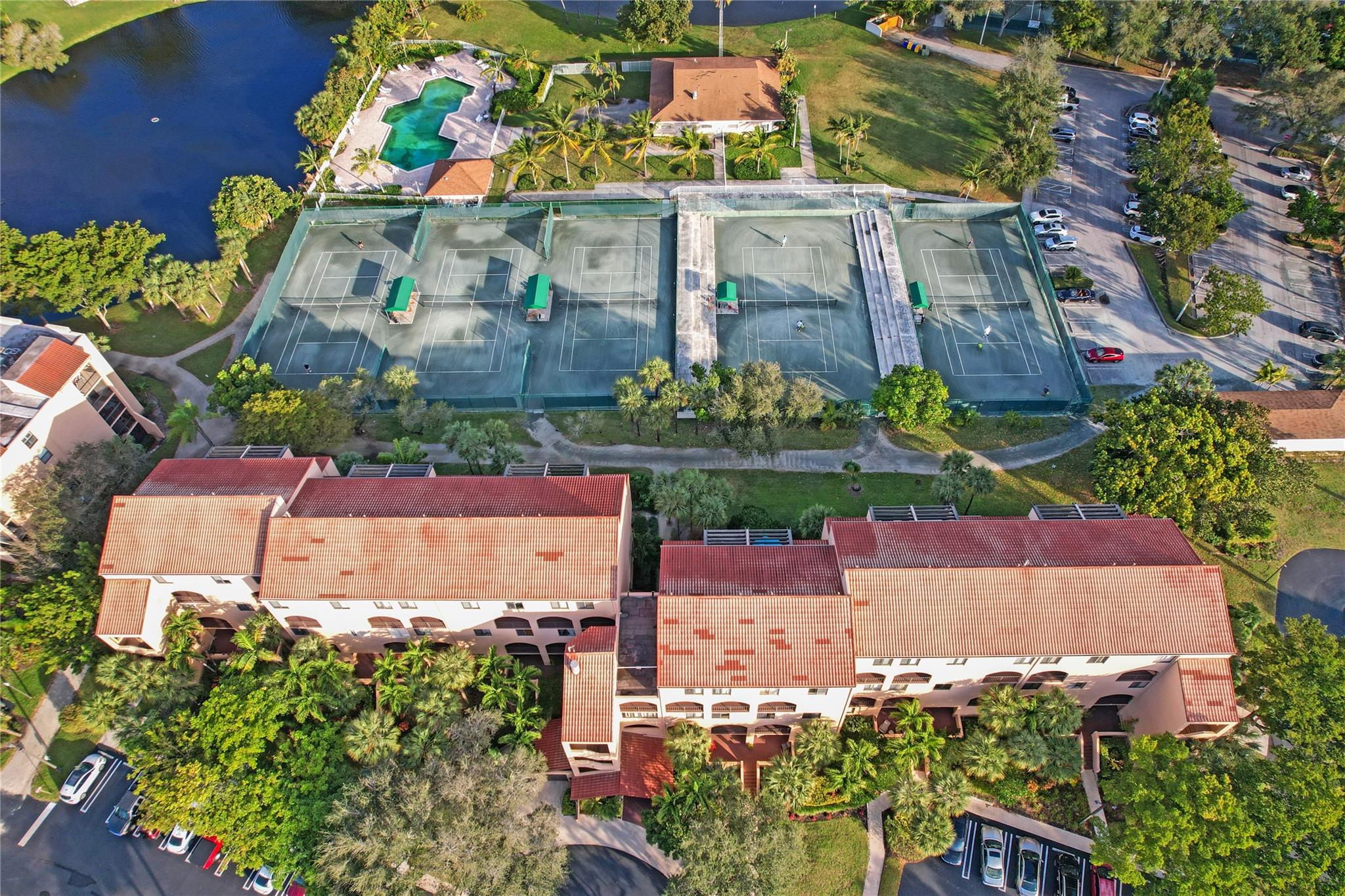 LAVERS DELRAY RACQUET CLU - Residential