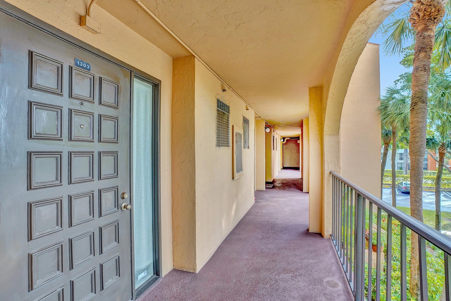 LAVERS DELRAY RACQUET CLU - Residential