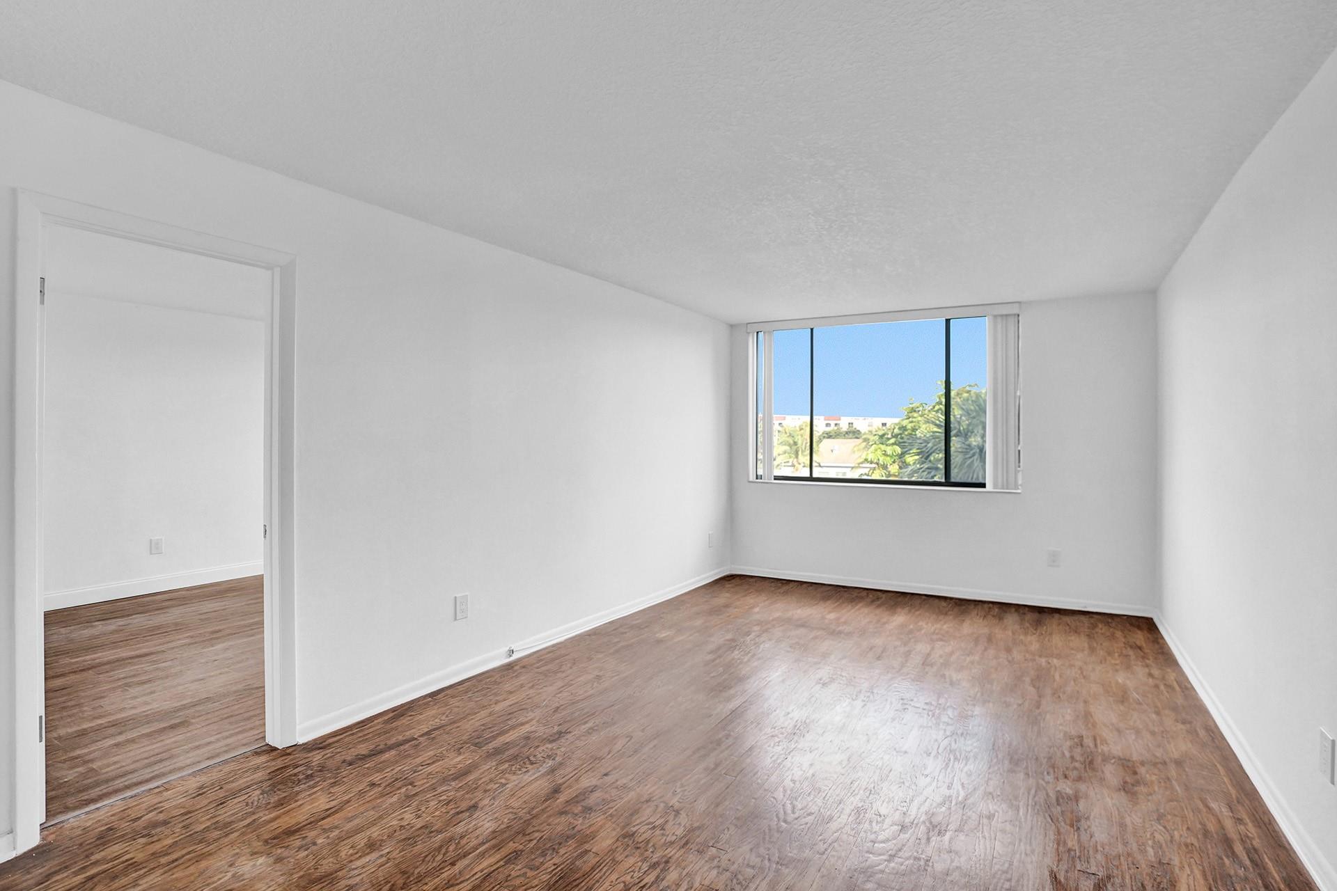 LAVERS DELRAY RACQUET CLU - Residential