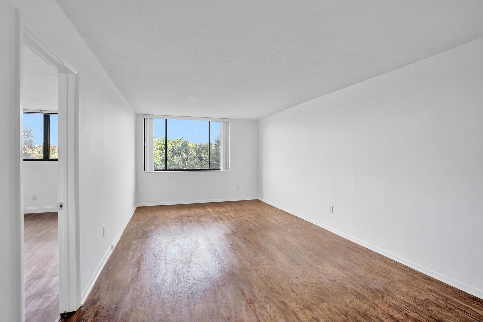 LAVERS DELRAY RACQUET CLU - Residential