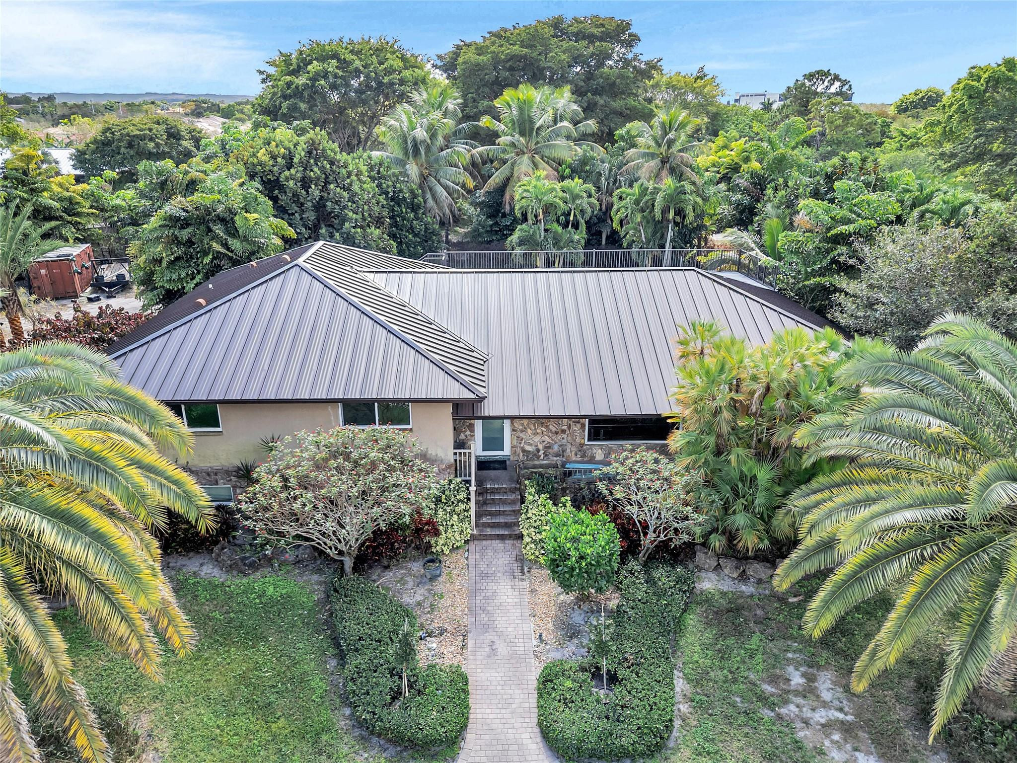 PALM BEACH FARMS - Residential