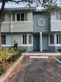 LOVELY 2 BED 2.5 BATH TOWNHOUSE LOCATED IN RIVIERA BEACH. MAIN LIVING AREA ON LOWER LEVEL, BEDROOMS LOCATED UPSTAIRS. WASHER AND DRYER INCLUDED IN UNIT. 24 HOURS GATED COMMUNITY, POOL, CLUBHOUSE , FITNESS CENTER, TENNIS COURT & MORE!