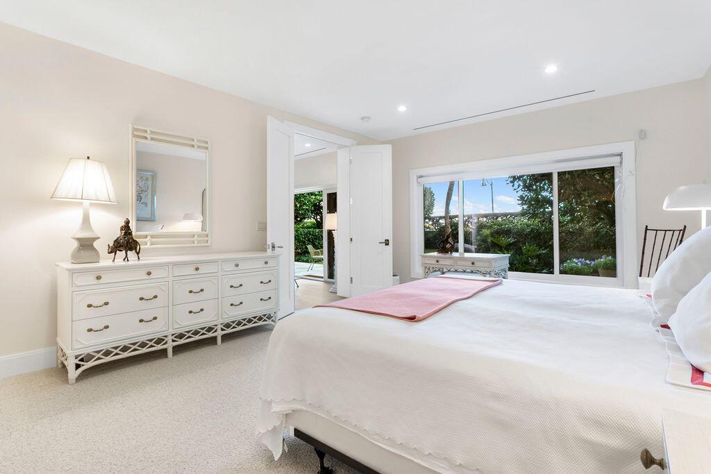 THREE HUNDRED OCEAN BLVD APTS INC - Residential