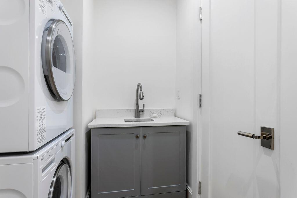THREE HUNDRED OCEAN BLVD APTS INC - Residential