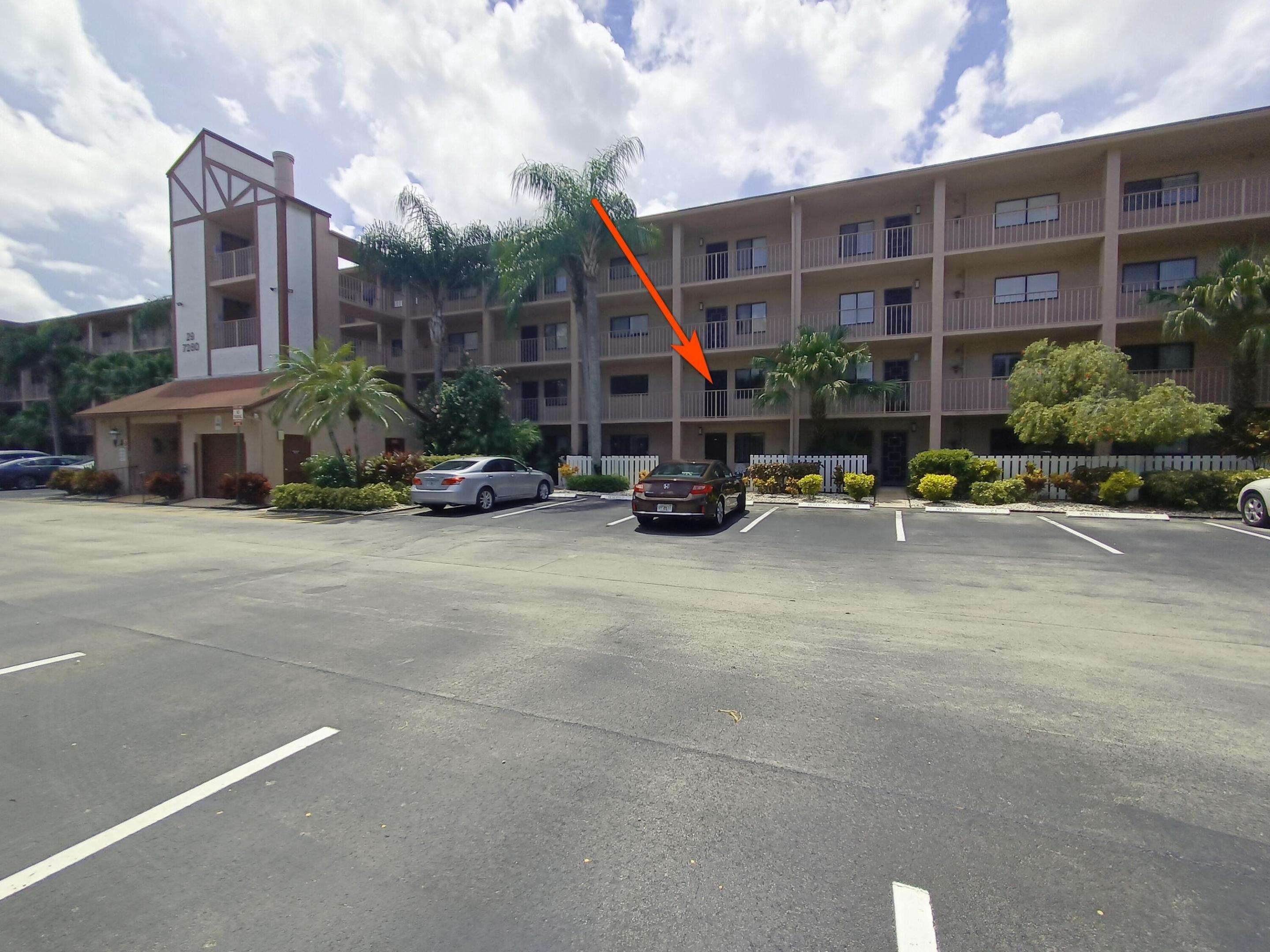 HUNTINGTON LAKES SEC FOUR CONDOS - Residential
