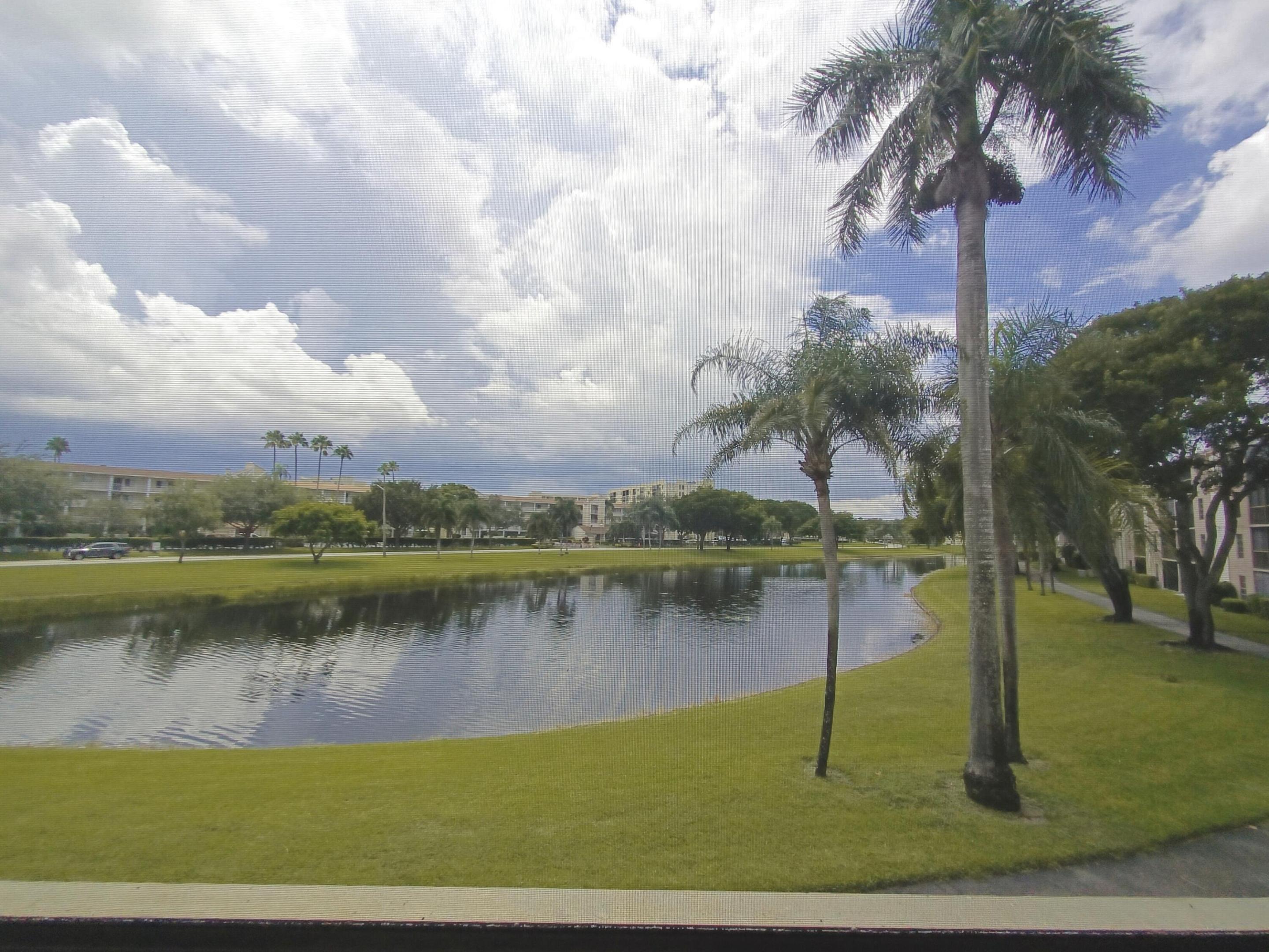 HUNTINGTON LAKES SEC FOUR CONDOS - Residential