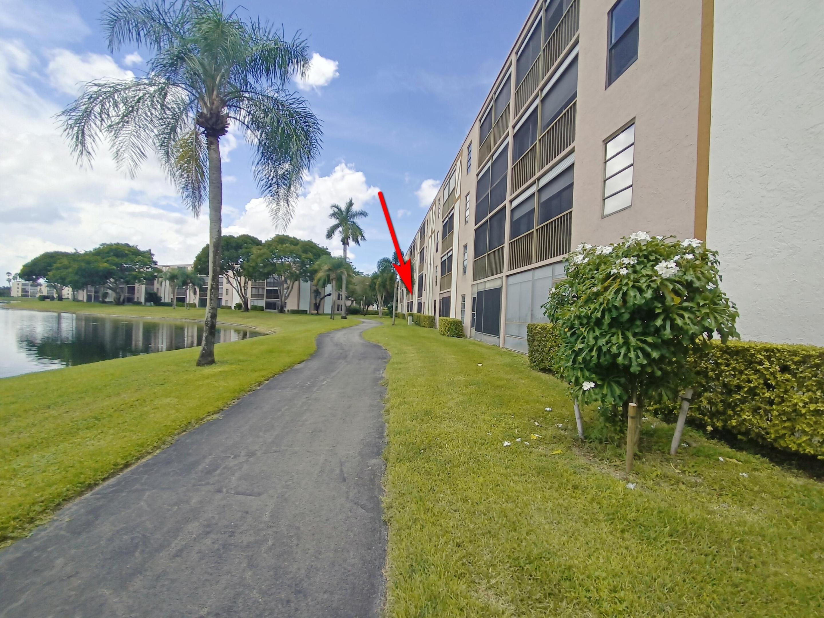 HUNTINGTON LAKES SEC FOUR CONDOS - Residential