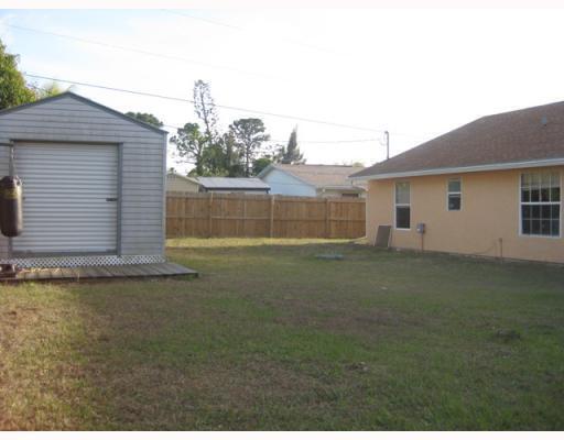 PORT ST LUCIE SECTION 30 - Residential Lease
