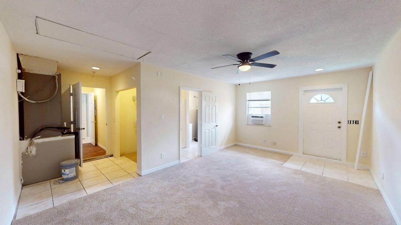PORT ST LUCIE SECTION 30 - Residential Lease