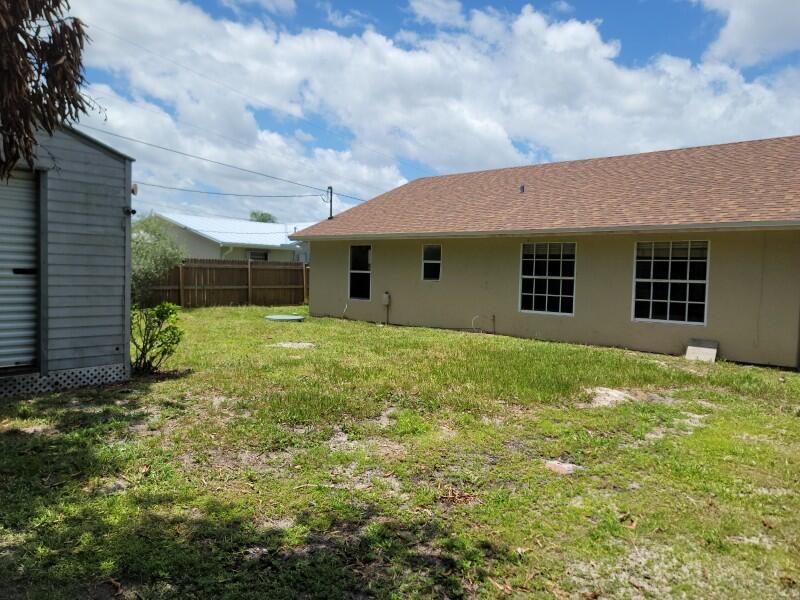 PORT ST LUCIE SECTION 30 - Residential Lease