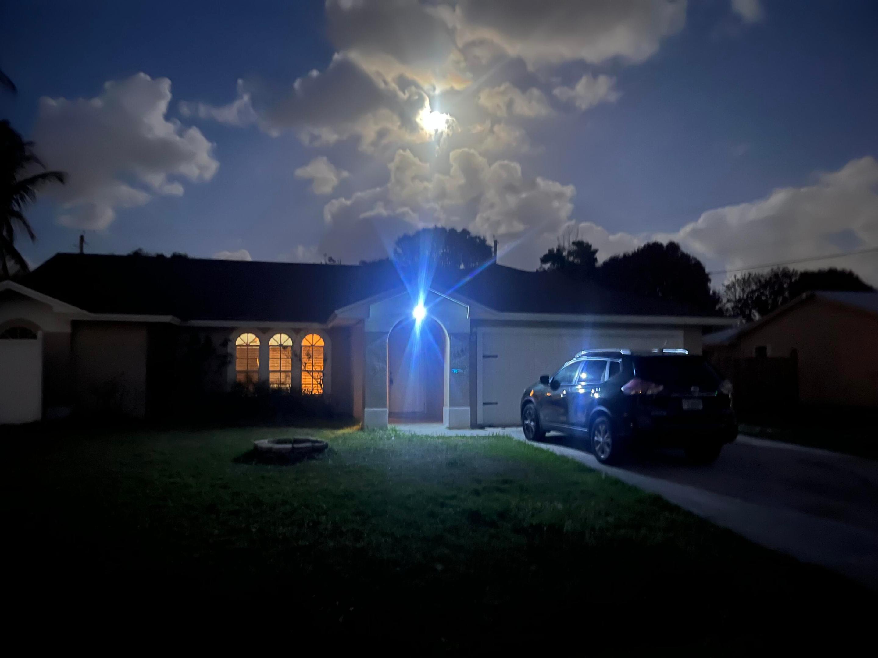 PORT ST LUCIE SECTION 30 - Residential Lease