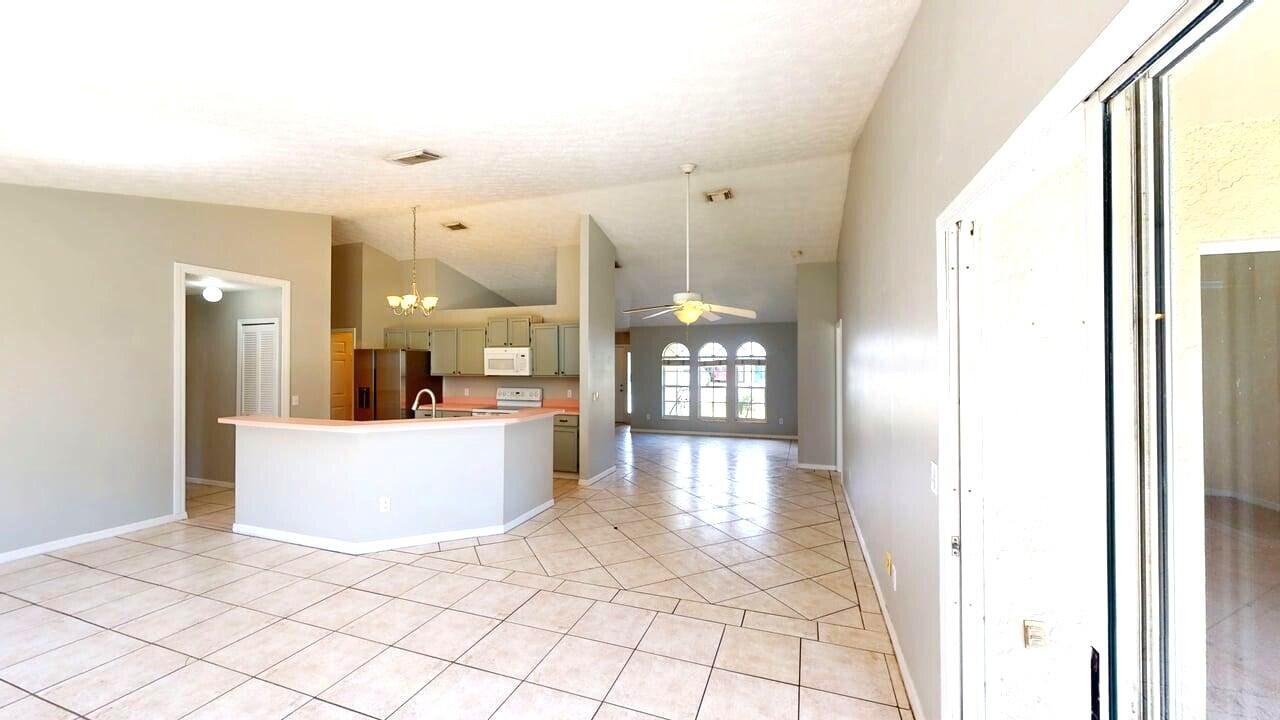 PORT ST LUCIE SECTION 30 - Residential Lease