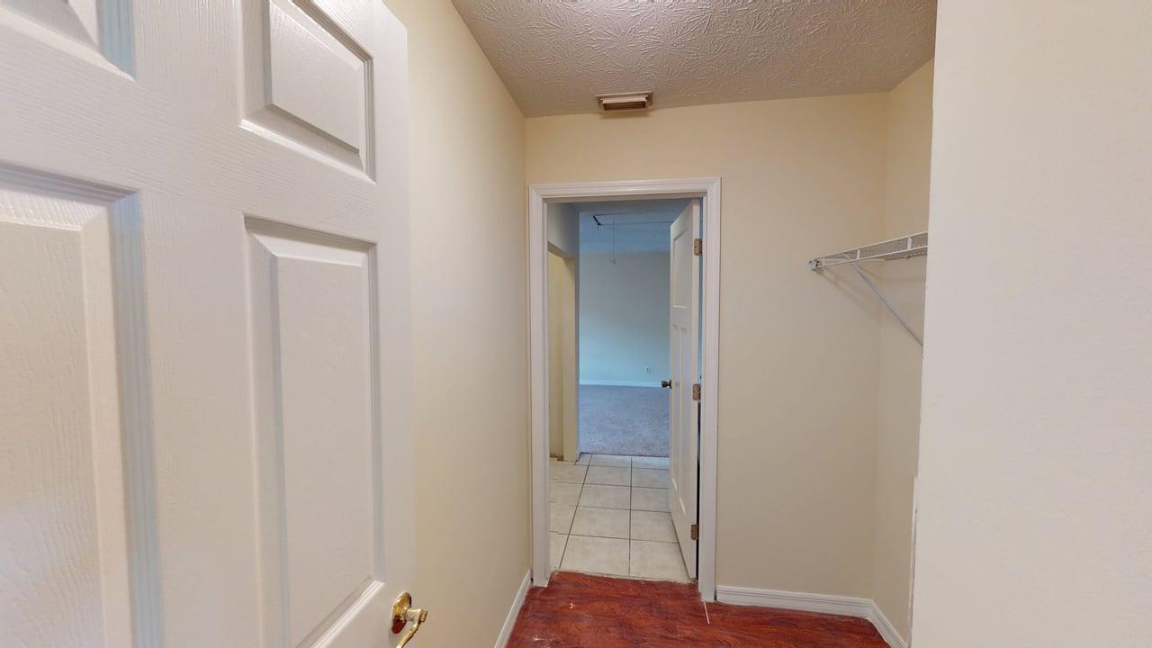 PORT ST LUCIE SECTION 30 - Residential Lease