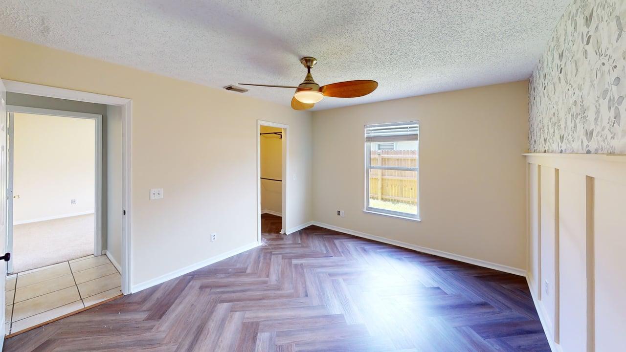 PORT ST LUCIE SECTION 30 - Residential Lease