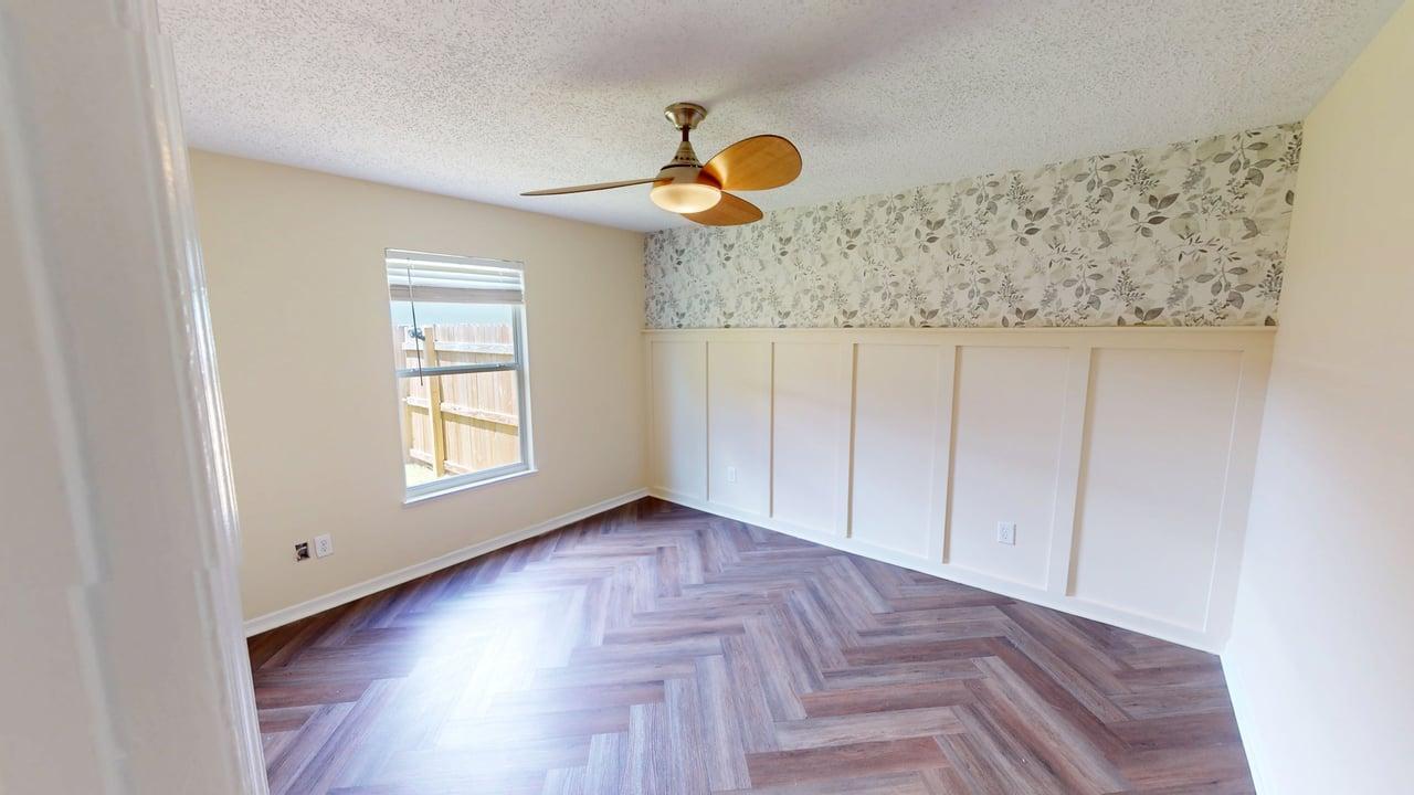 PORT ST LUCIE SECTION 30 - Residential Lease
