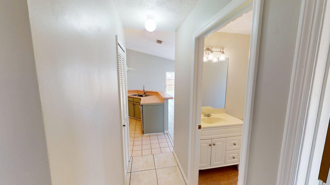 PORT ST LUCIE SECTION 30 - Residential Lease