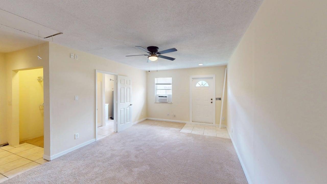 PORT ST LUCIE SECTION 30 - Residential Lease