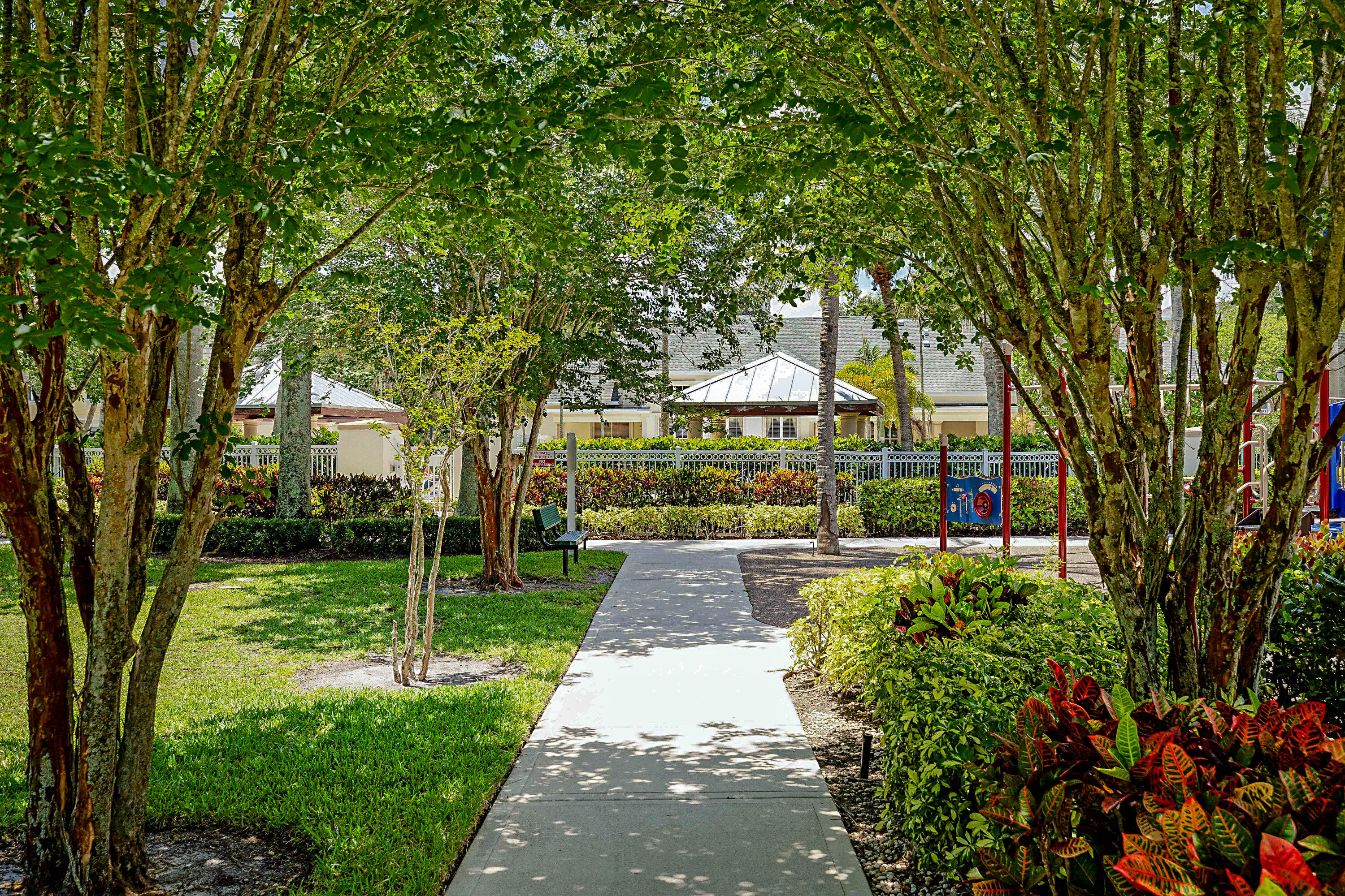 SOMERSET AT ABACOA CONDO - Residential