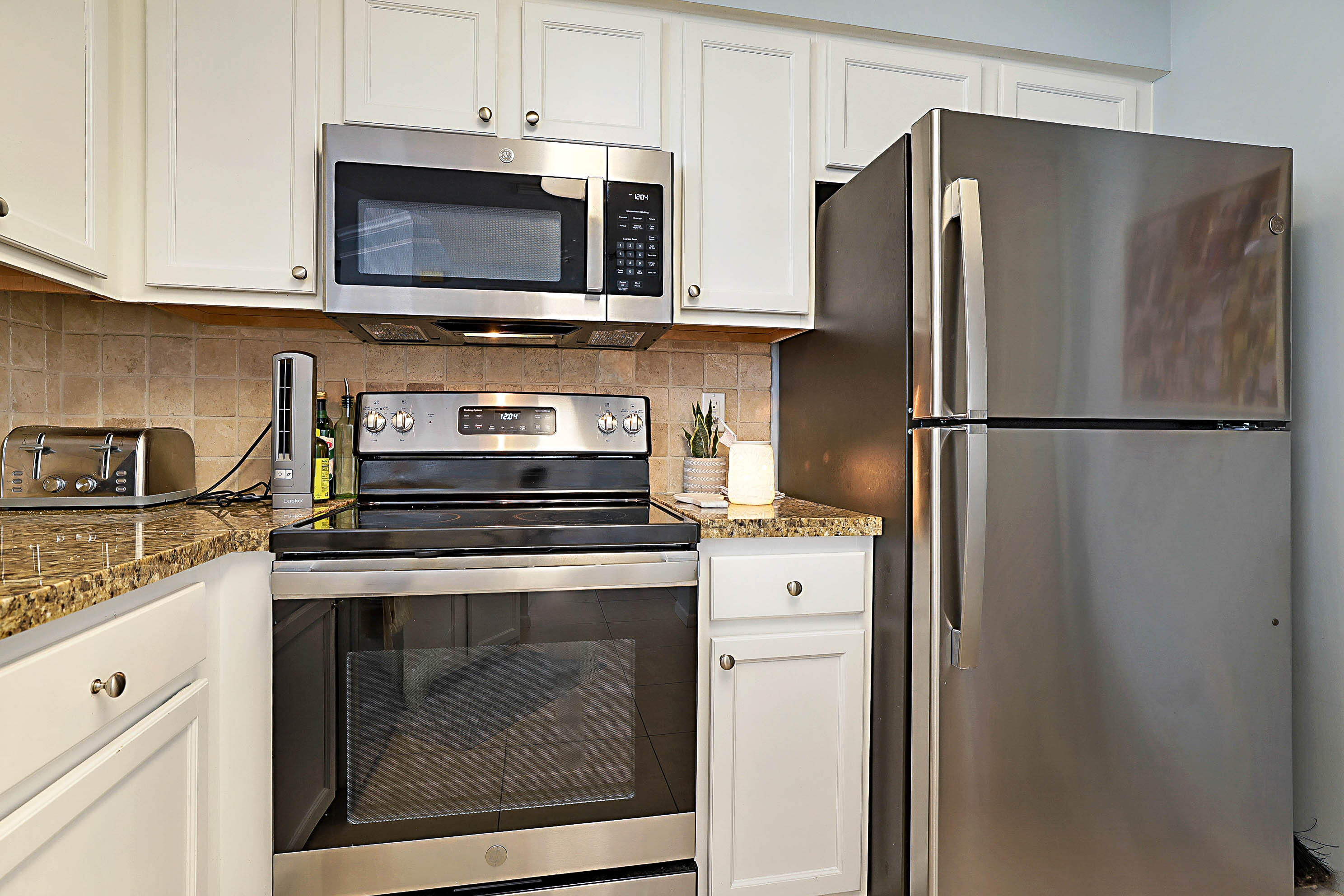 SOMERSET AT ABACOA CONDO - Residential