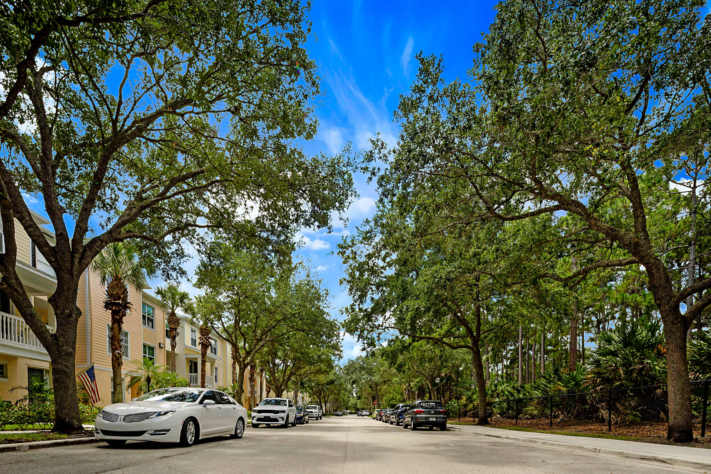 SOMERSET AT ABACOA CONDO - Residential