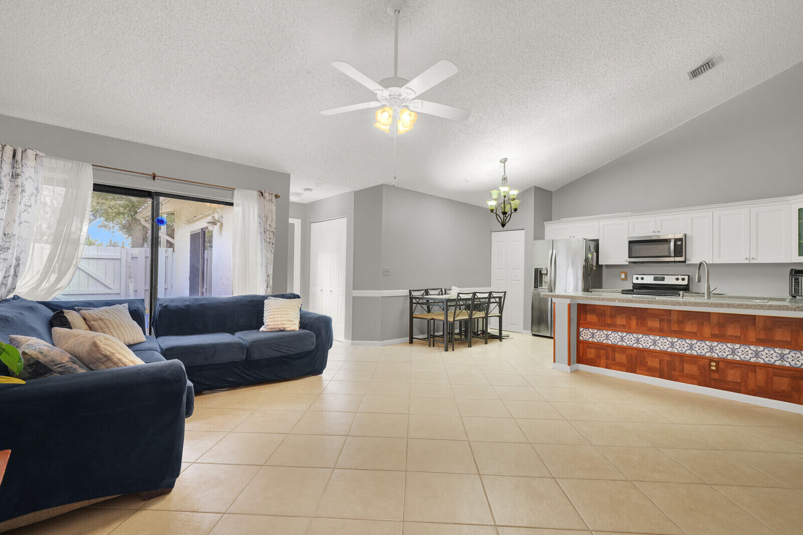 BARRWOOD - Residential