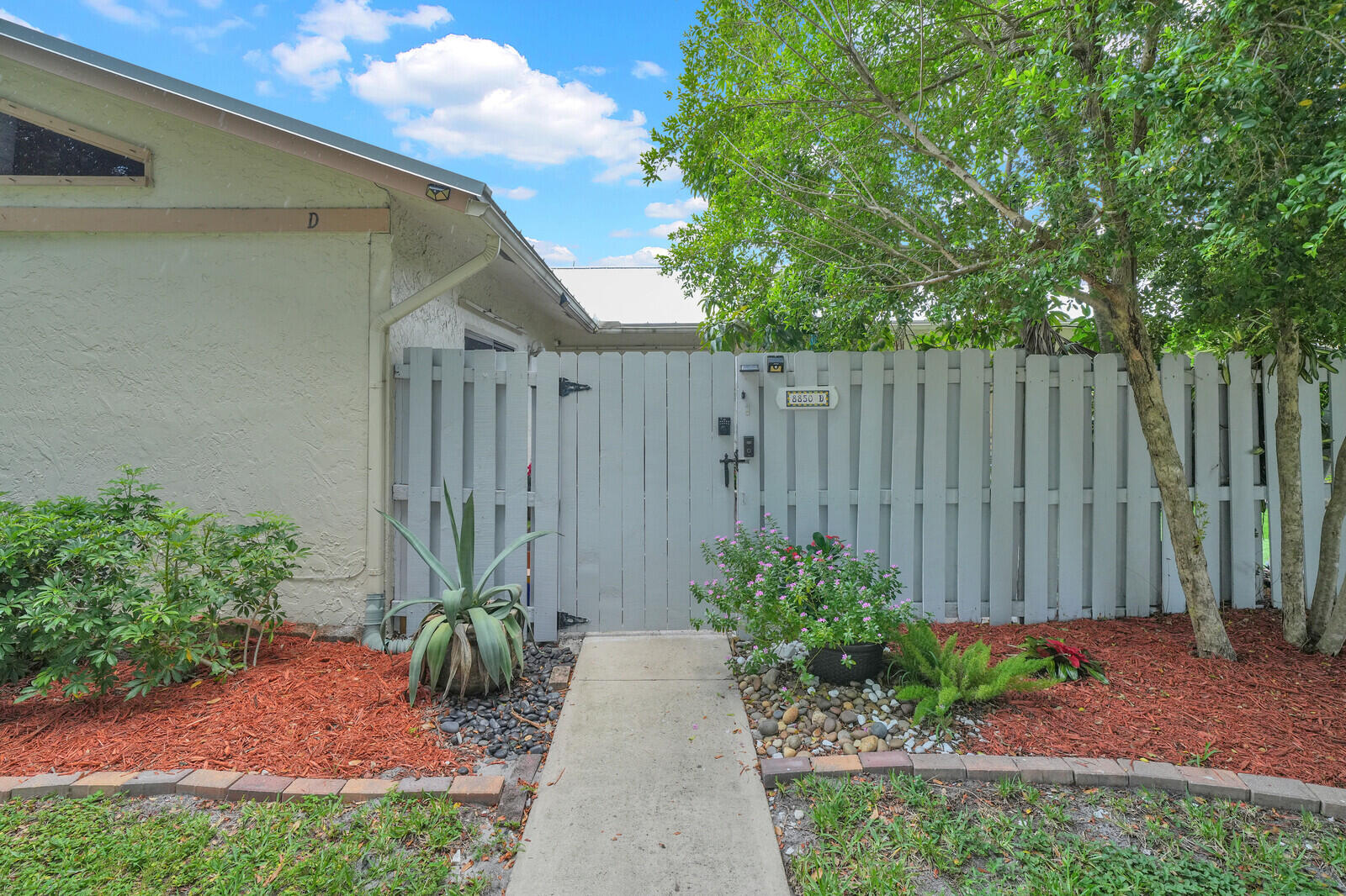 BARRWOOD - Residential