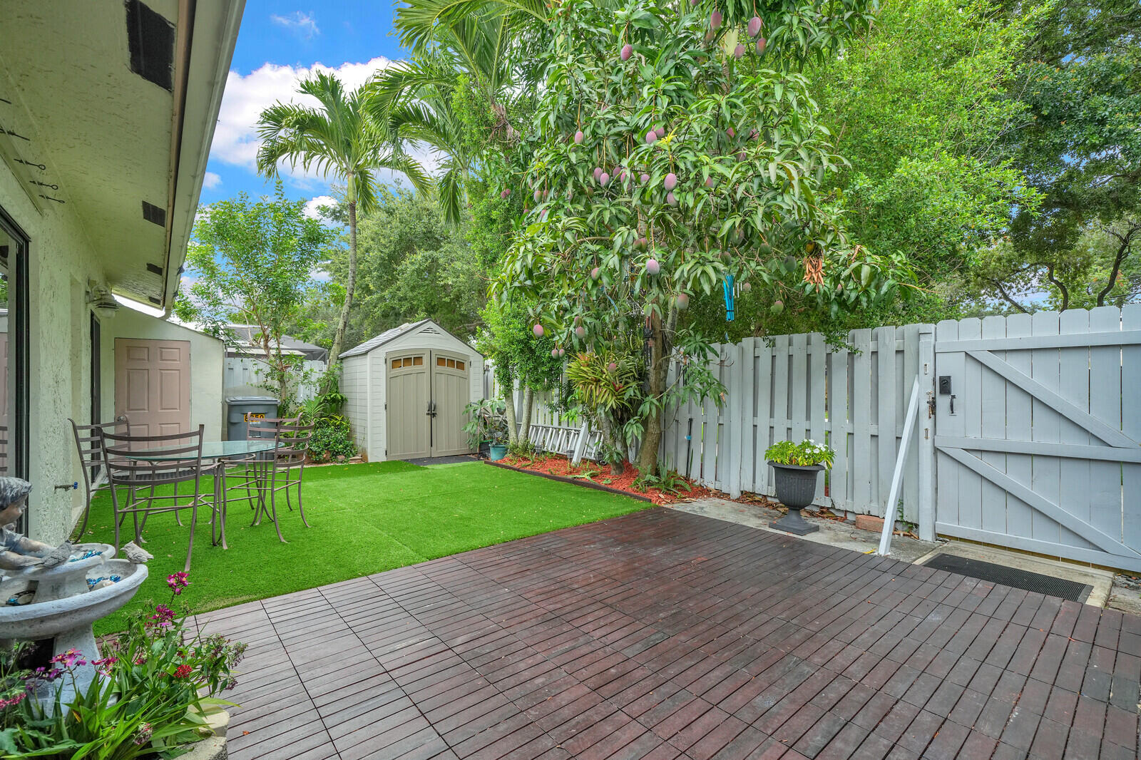 BARRWOOD - Residential