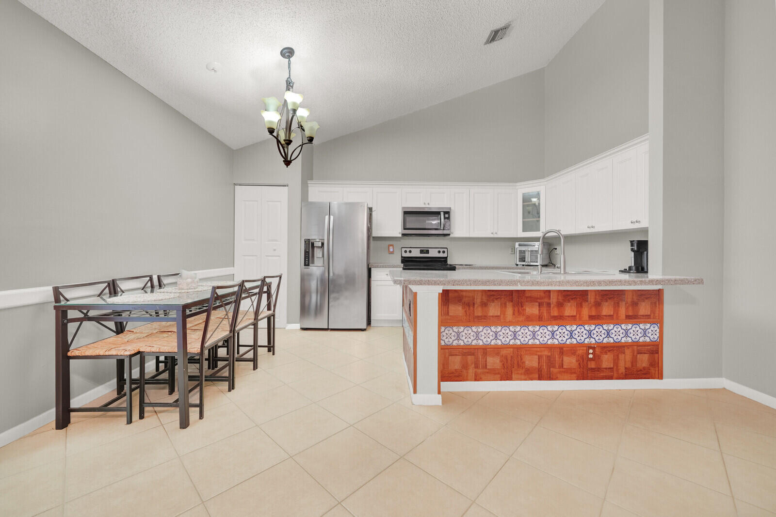 BARRWOOD - Residential