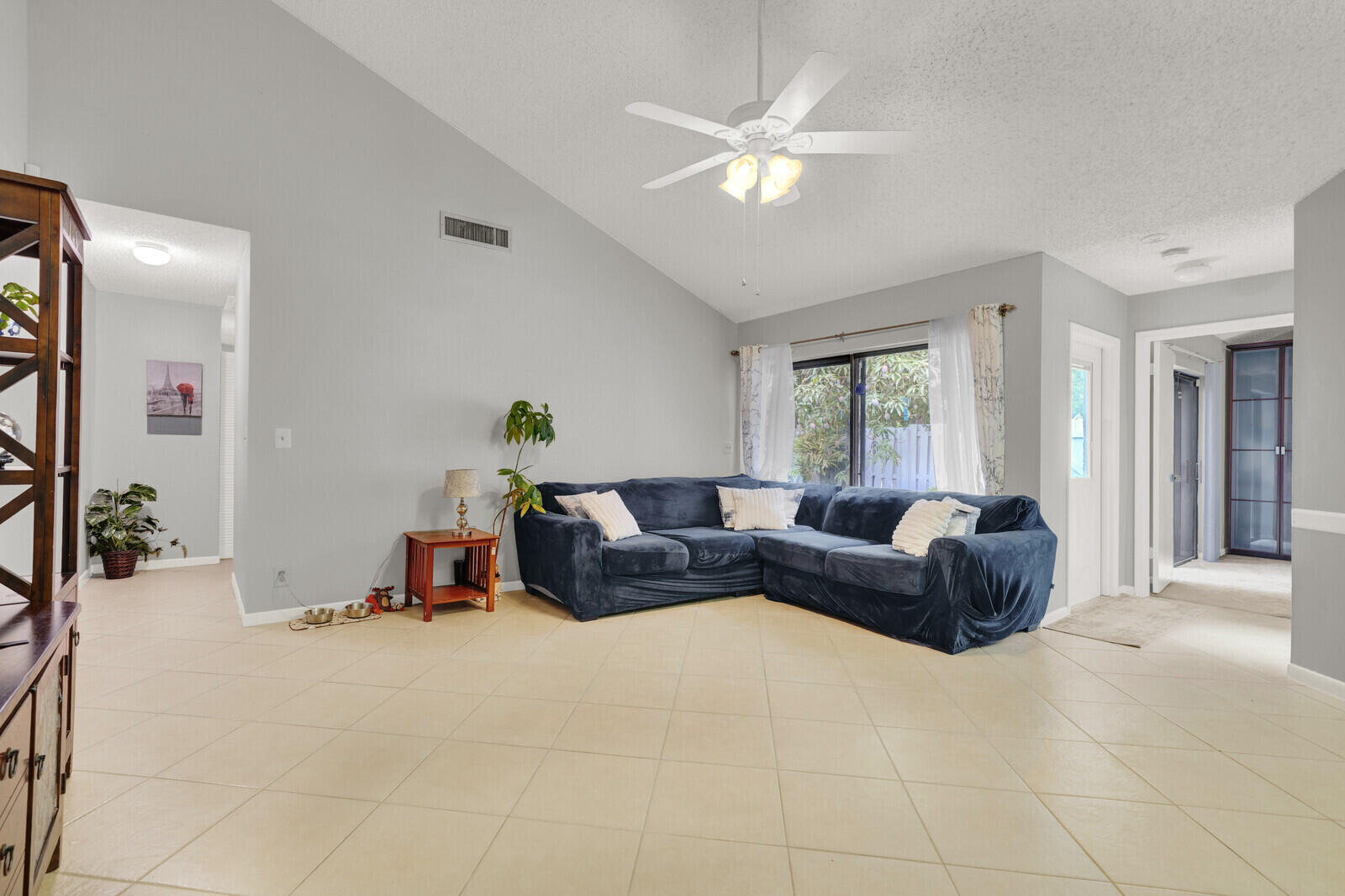 BARRWOOD - Residential