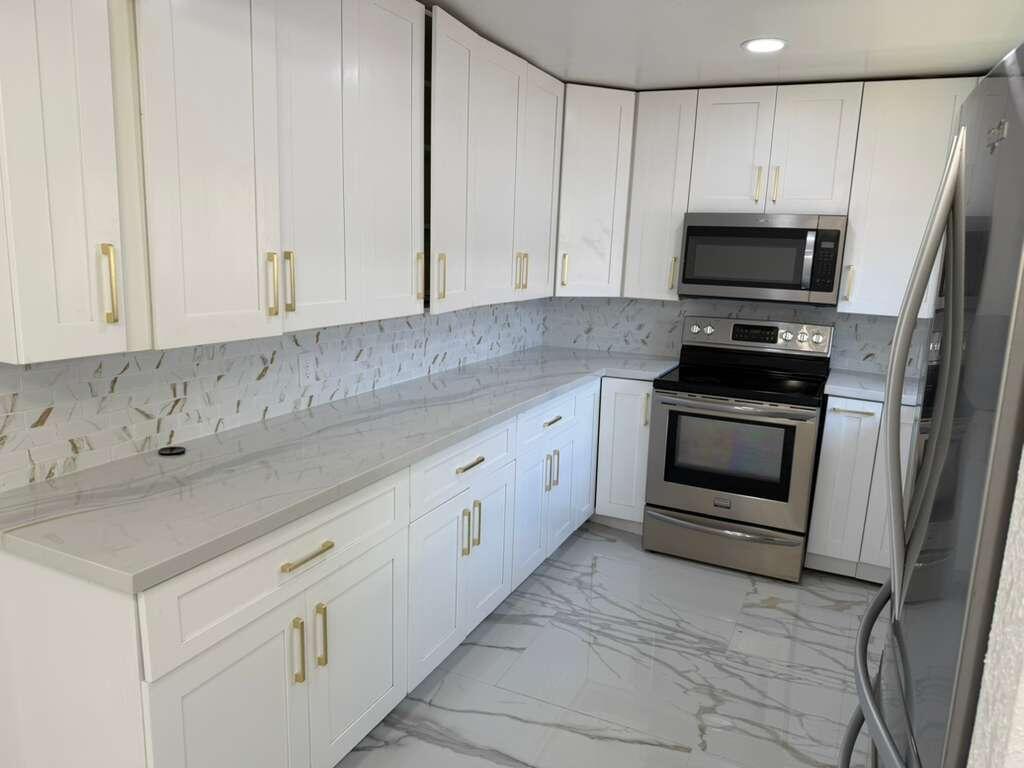 CYPRESS CREEK ESTATES SEC - Residential Lease