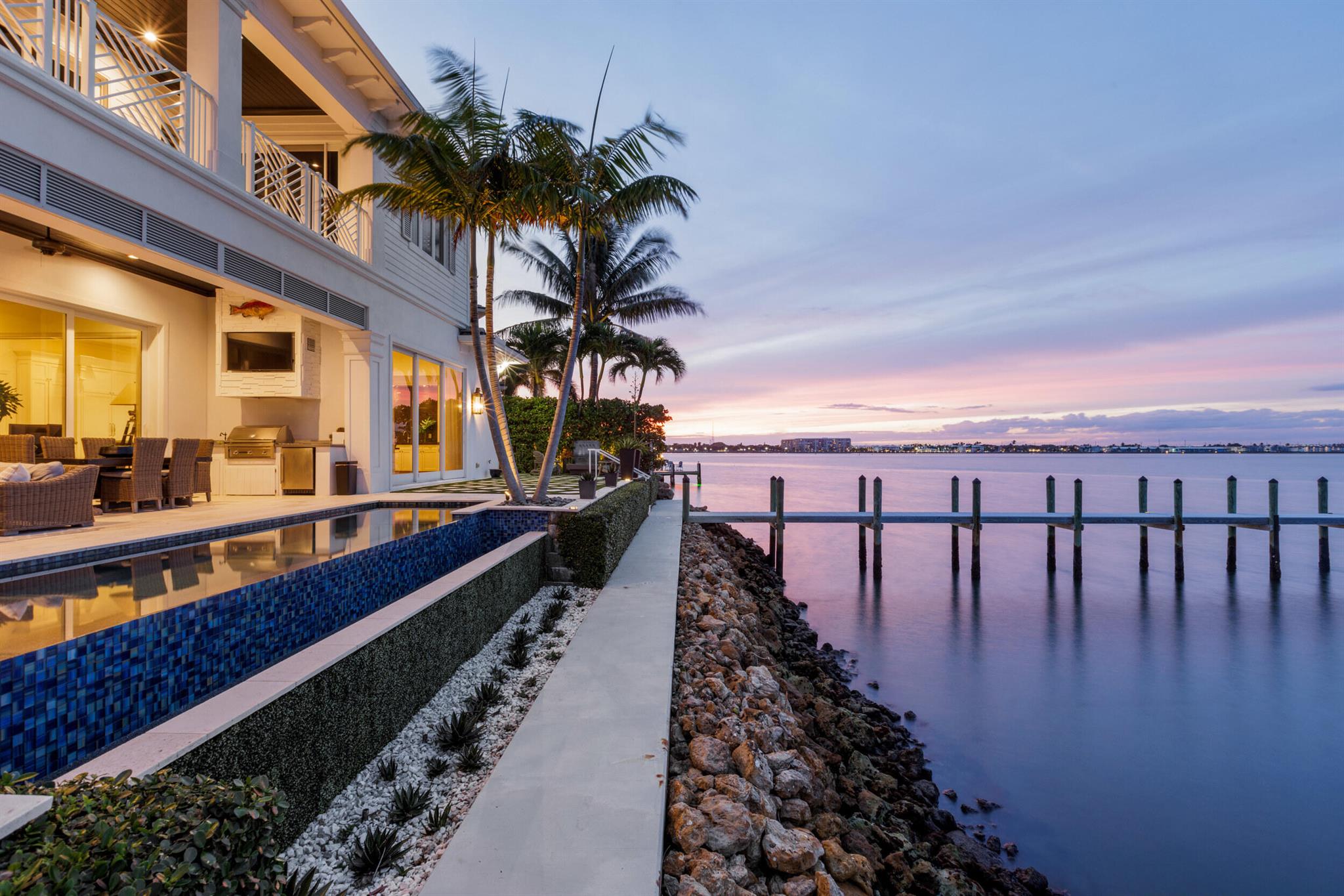 PINE POINT - Residential
