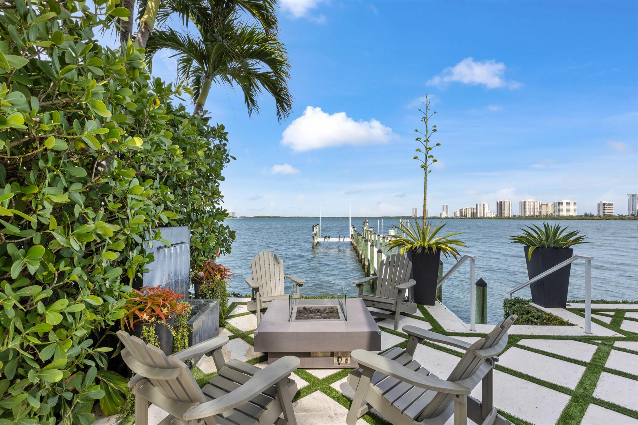 PINE POINT - Residential
