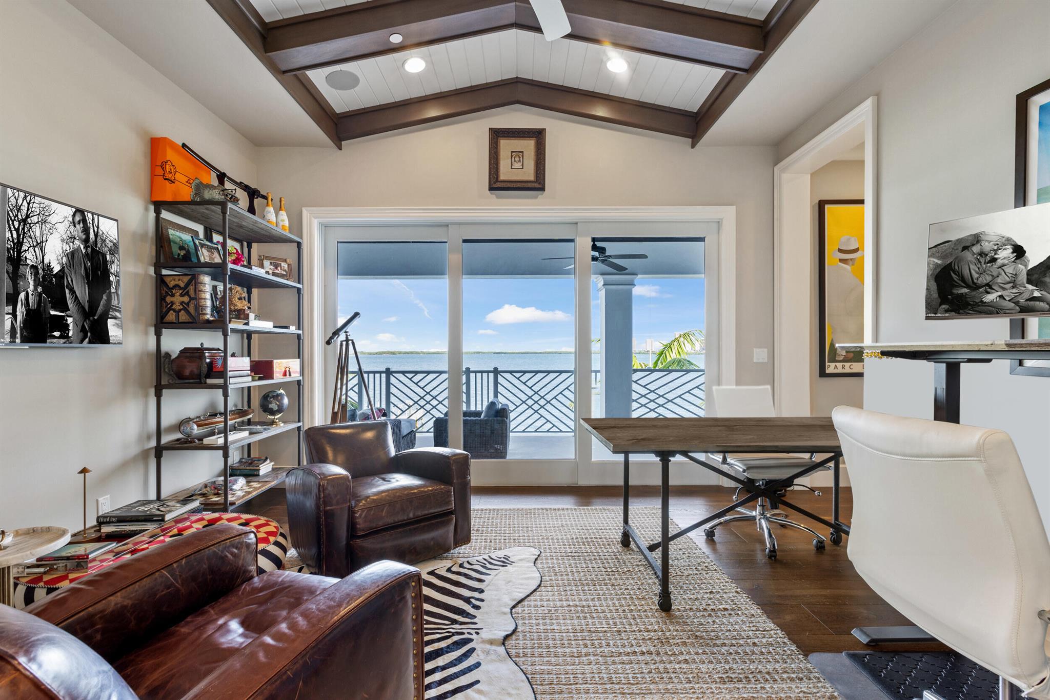 PINE POINT - Residential