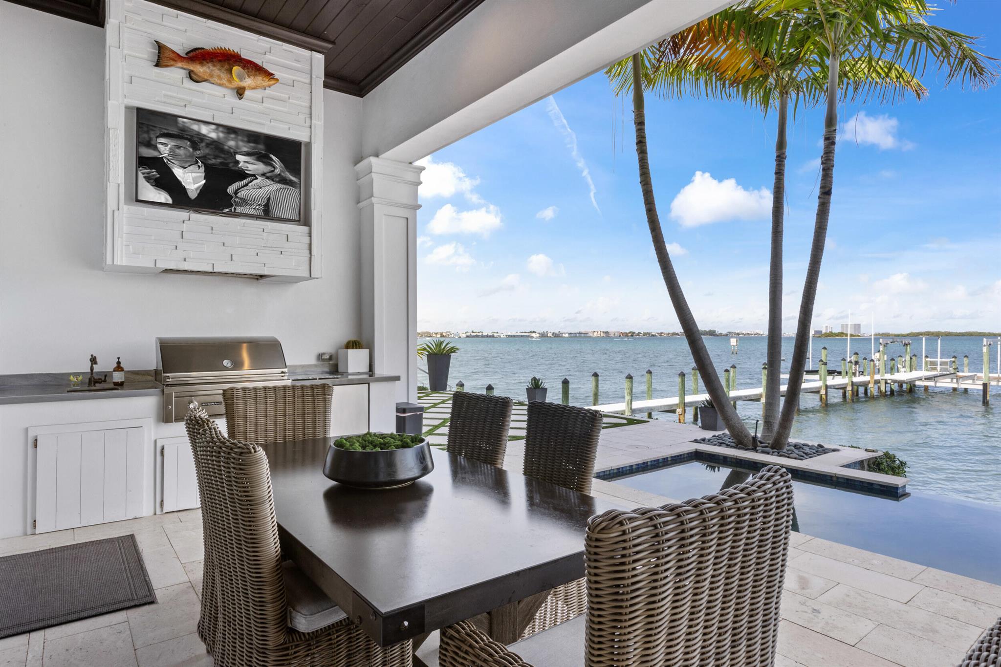 PINE POINT - Residential