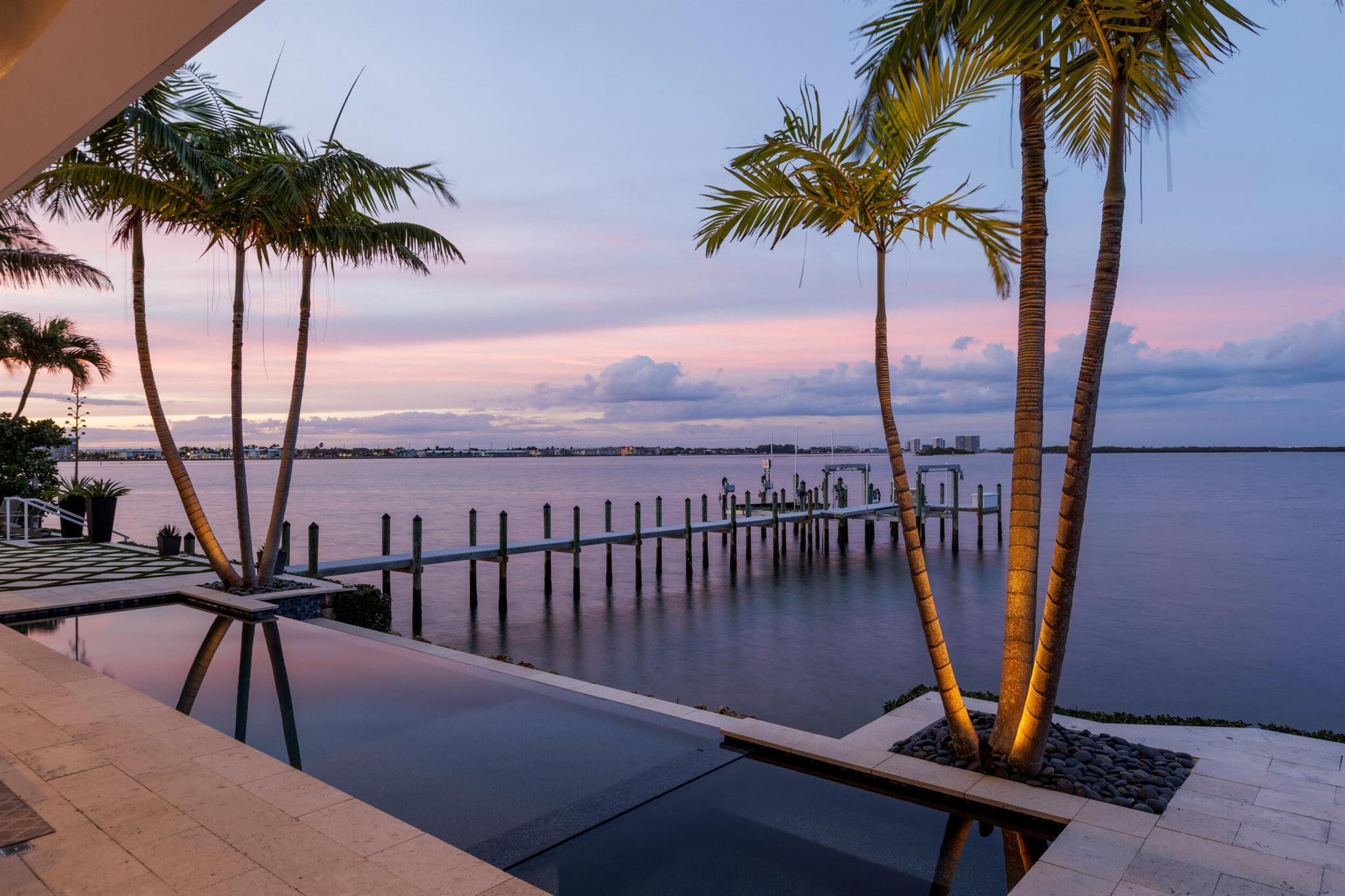 PINE POINT - Residential