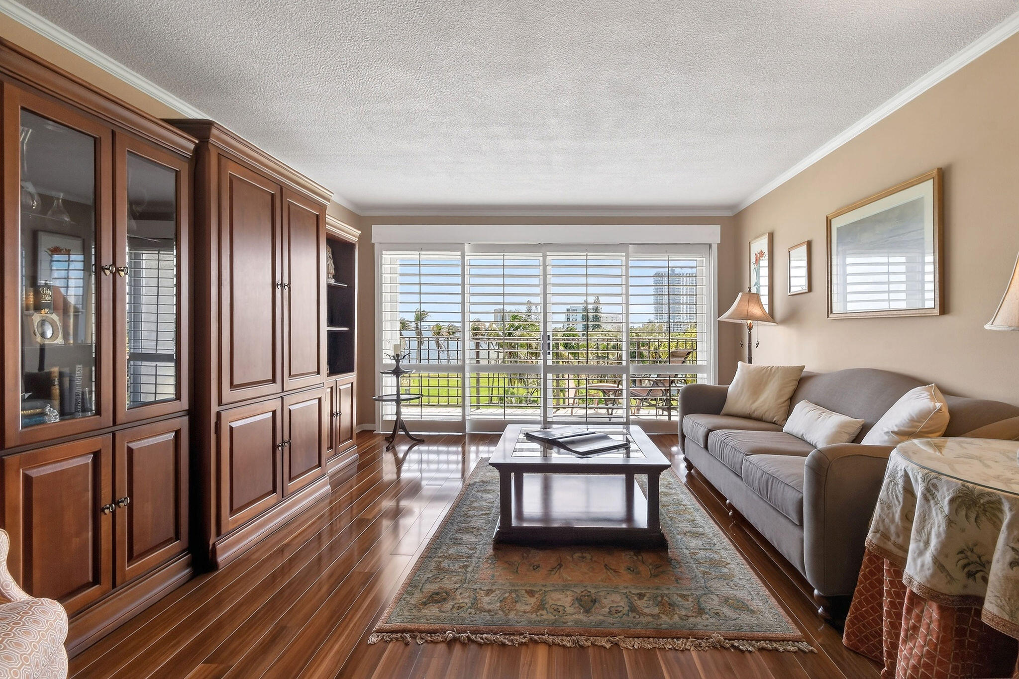 LAKE HARBOUR TOWERS EAST CONDO - Residential