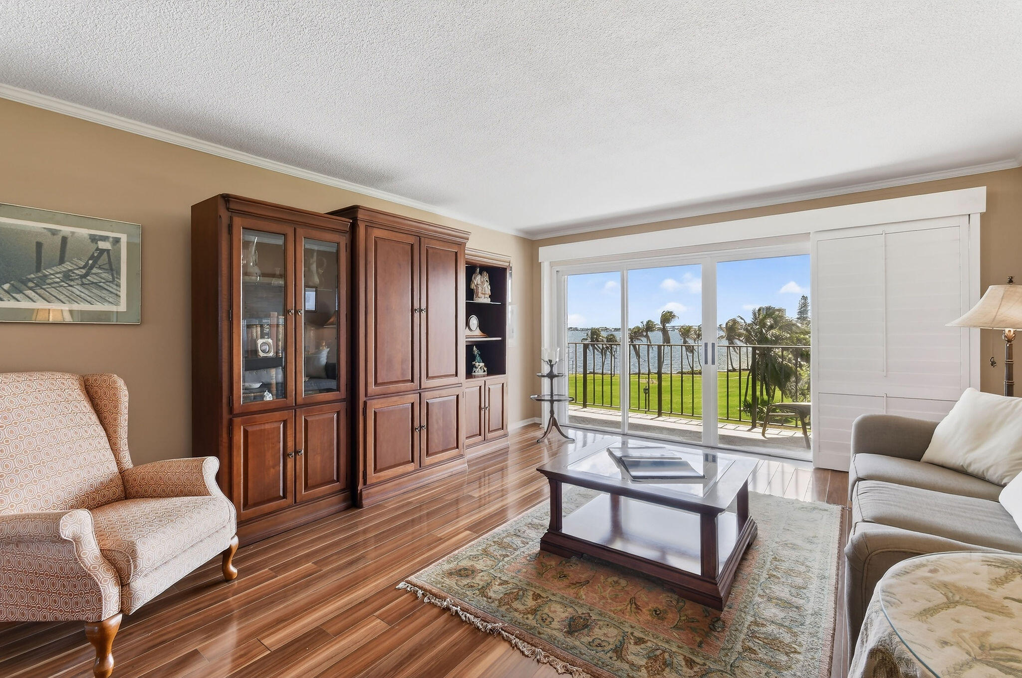LAKE HARBOUR TOWERS EAST CONDO - Residential