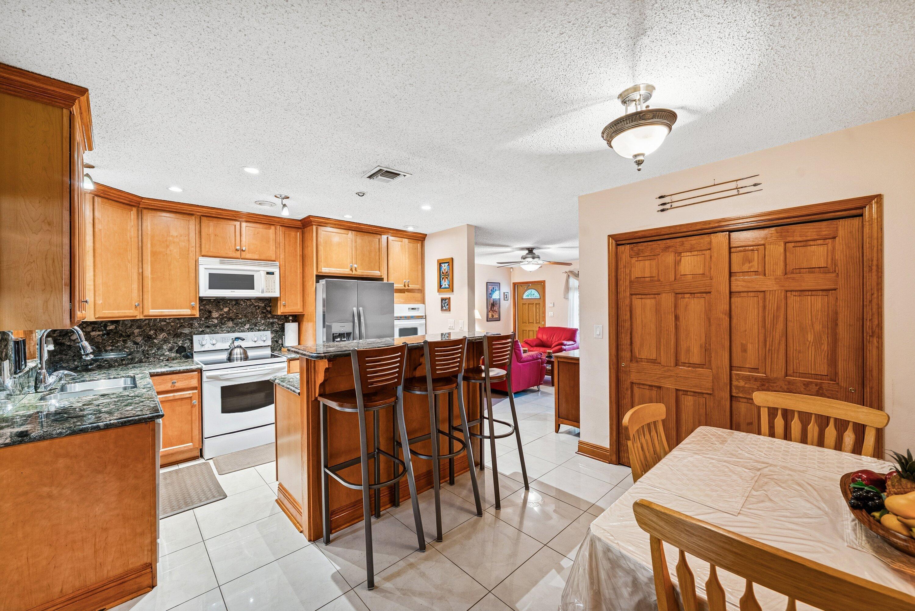 DELRAY SHORES FIRST ADD IN - Residential