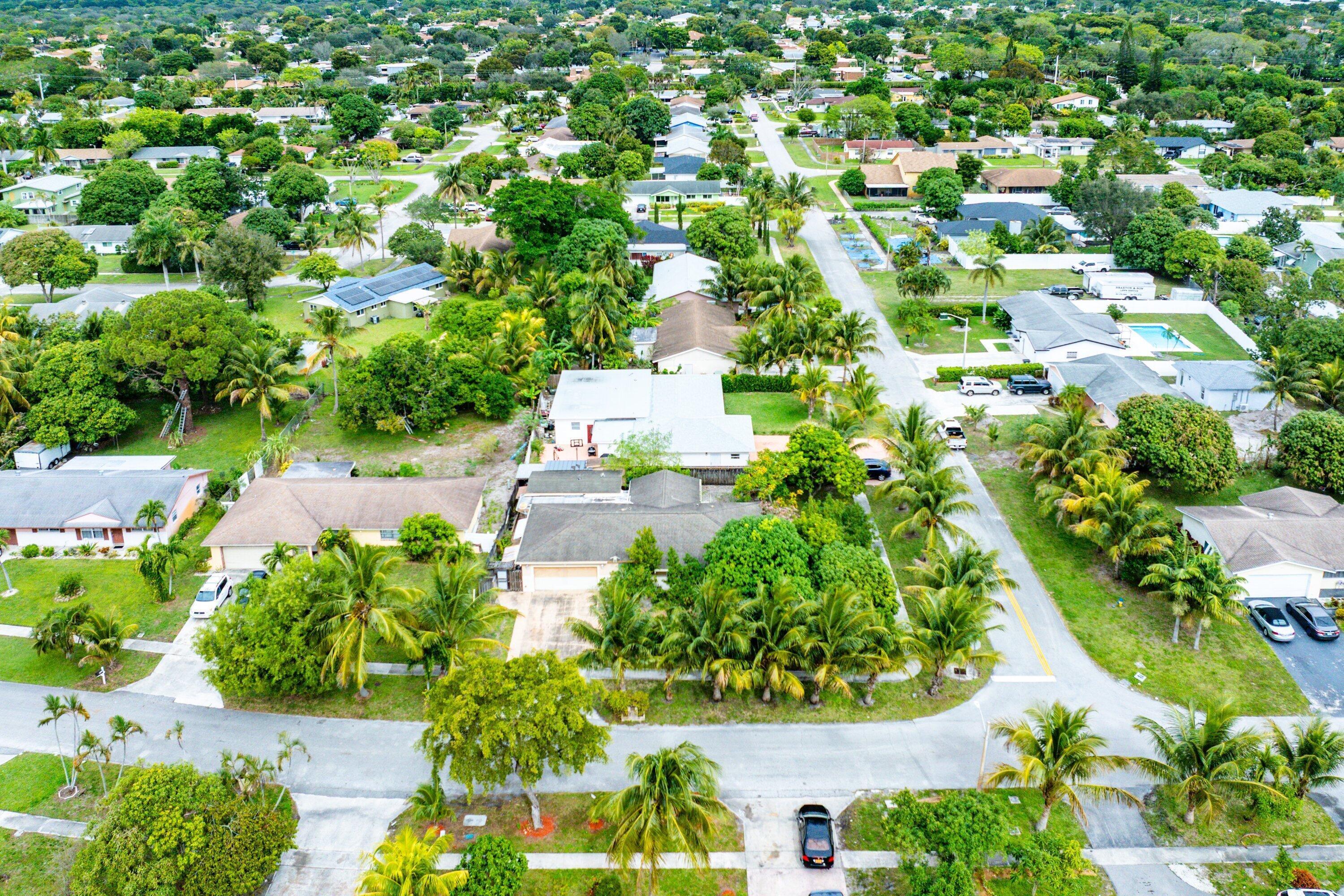 DELRAY SHORES FIRST ADD IN - Residential