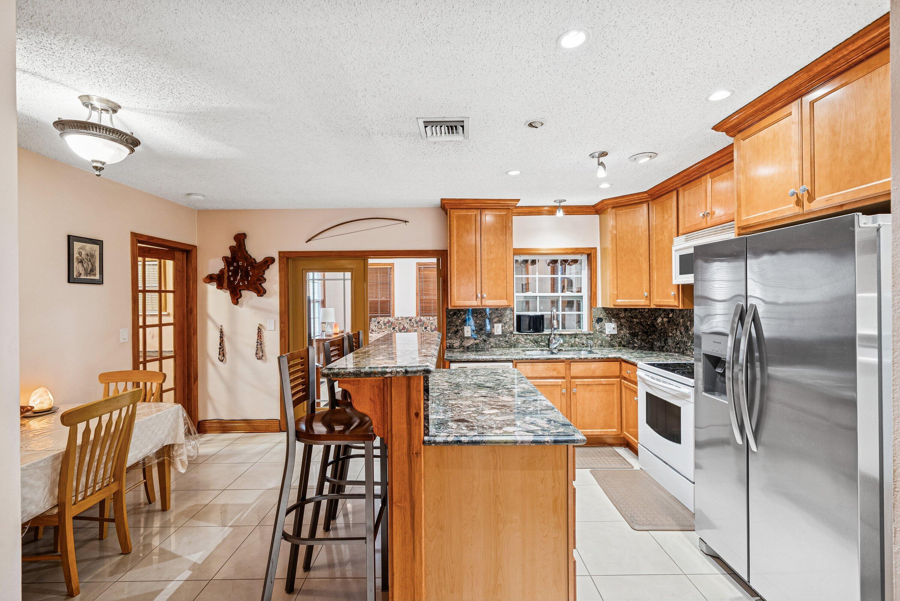 DELRAY SHORES FIRST ADD IN - Residential