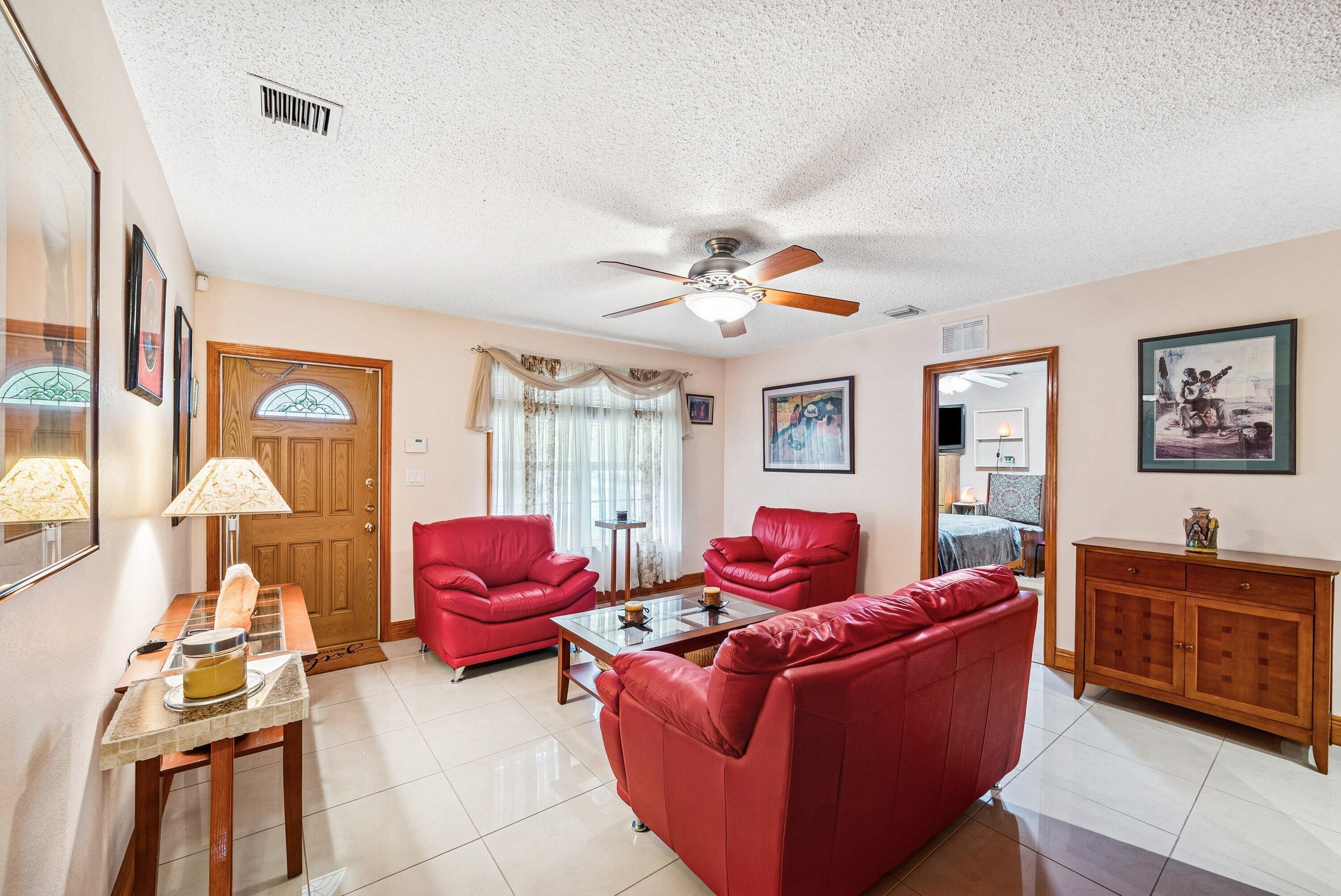 DELRAY SHORES FIRST ADD IN - Residential