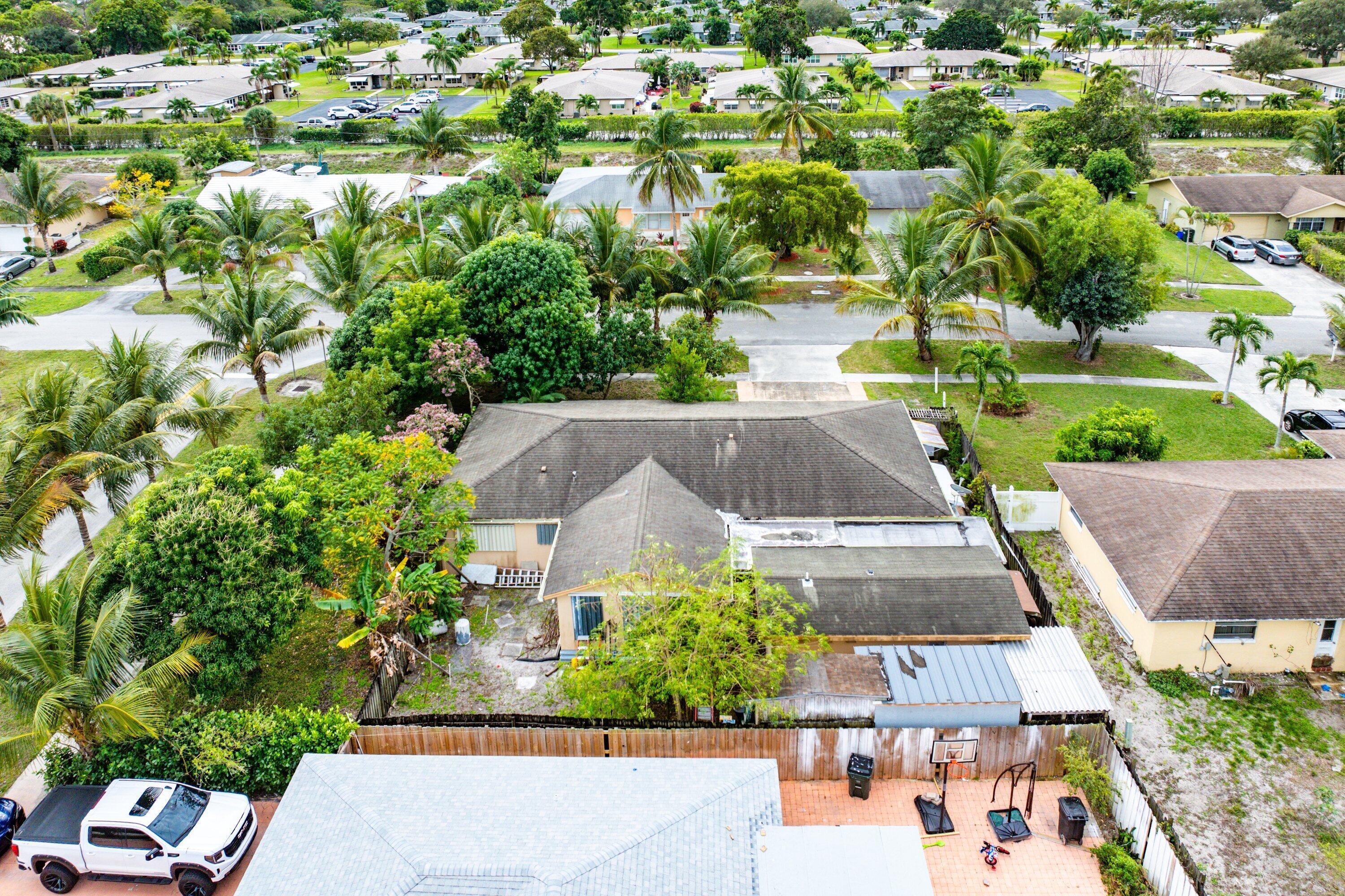 DELRAY SHORES FIRST ADD IN - Residential