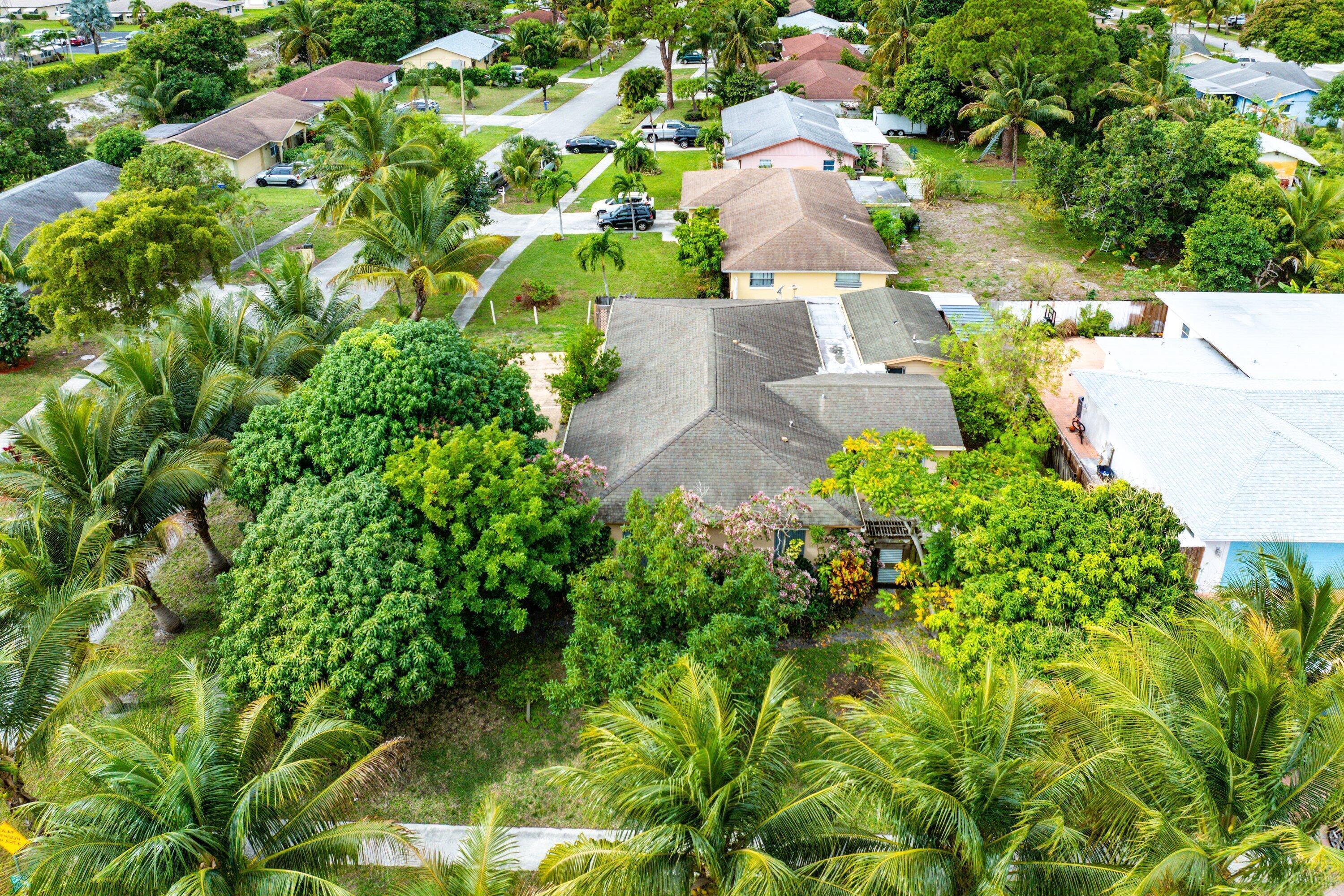 DELRAY SHORES FIRST ADD IN - Residential