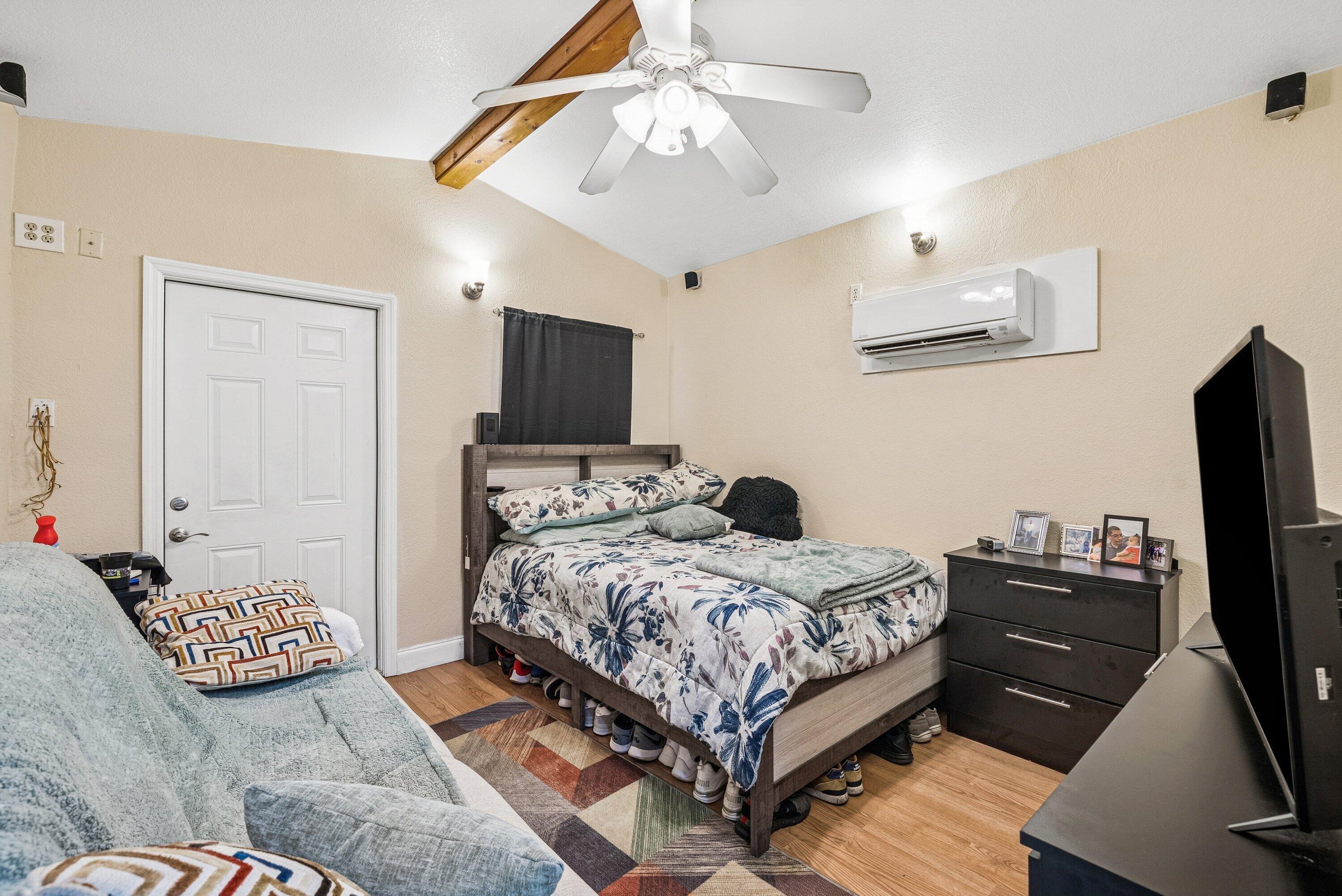 DELRAY SHORES FIRST ADD IN - Residential