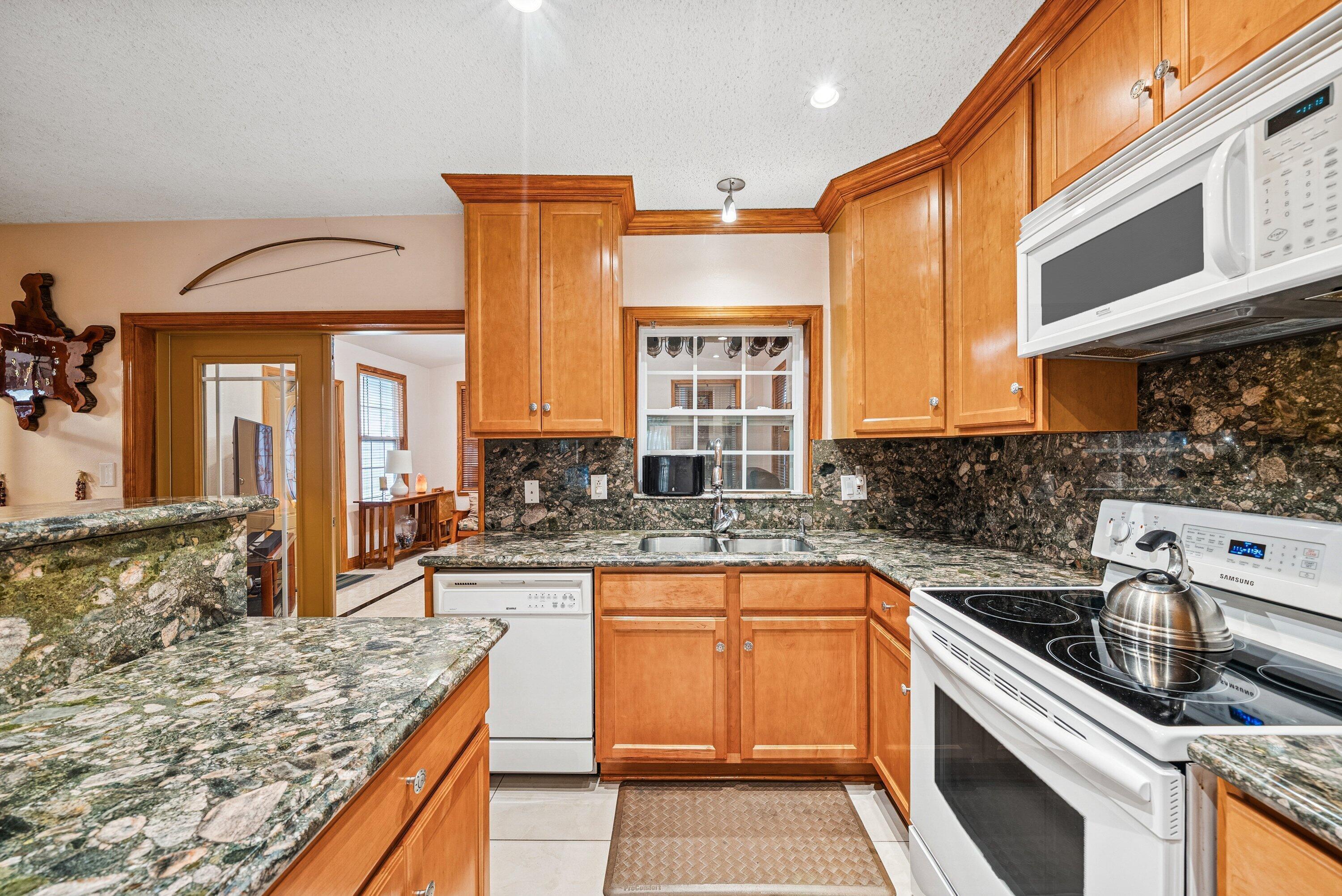 DELRAY SHORES FIRST ADD IN - Residential