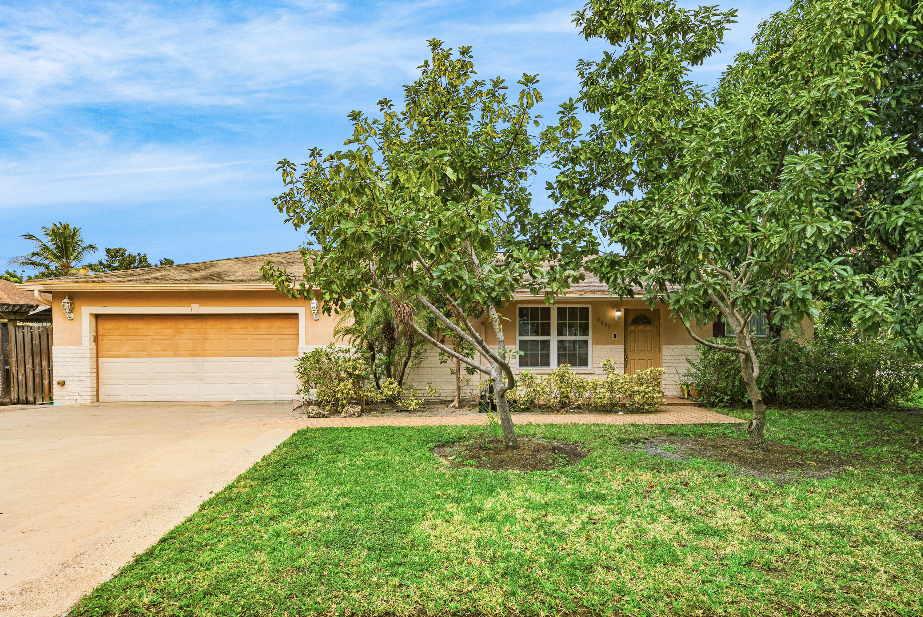 DELRAY SHORES FIRST ADD IN - Residential
