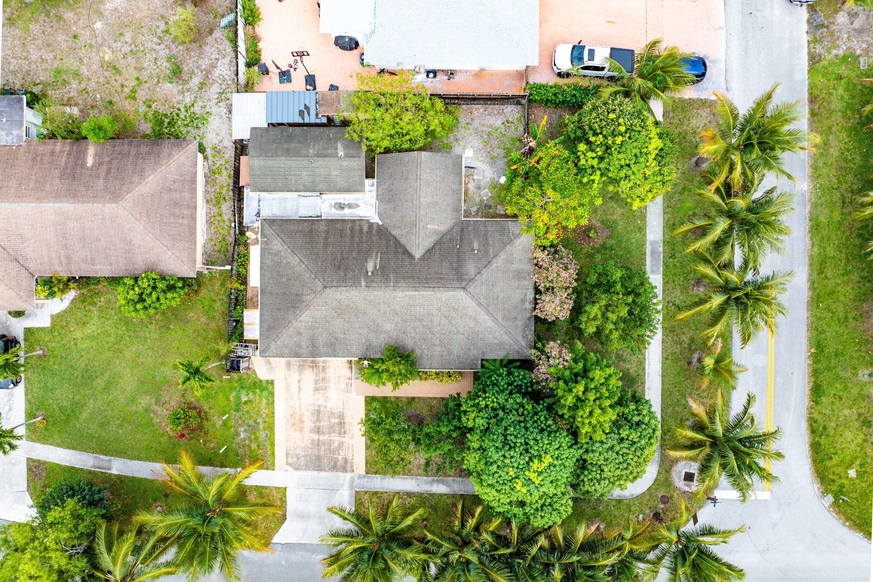 DELRAY SHORES FIRST ADD IN - Residential