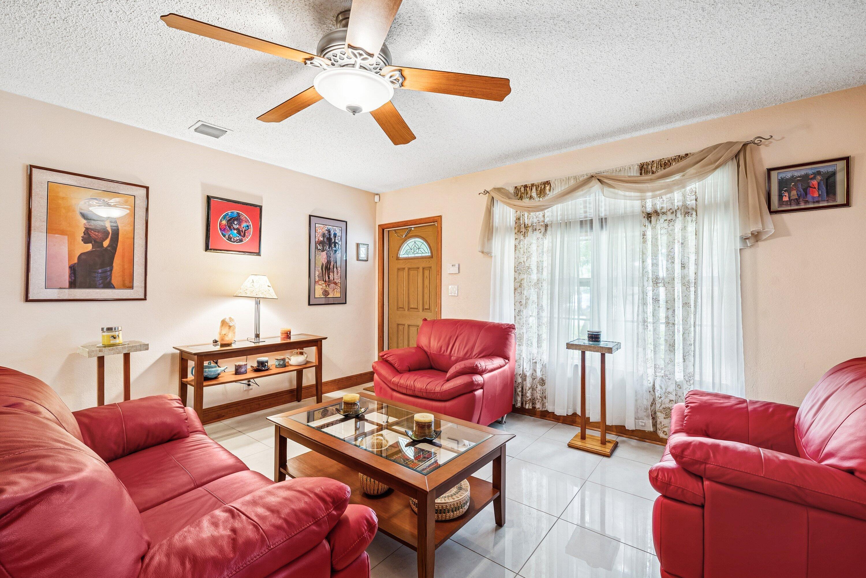 DELRAY SHORES FIRST ADD IN - Residential