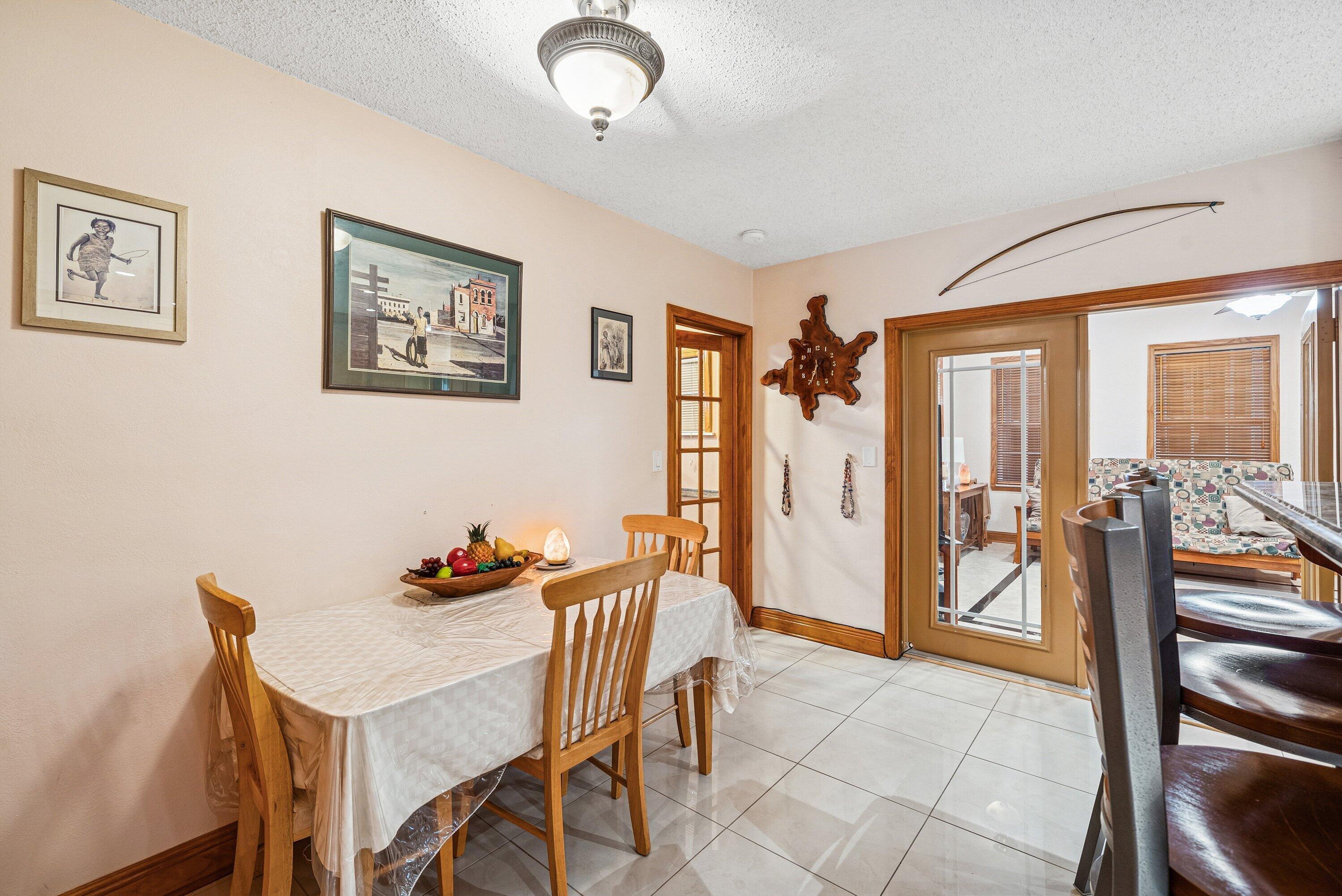 DELRAY SHORES FIRST ADD IN - Residential